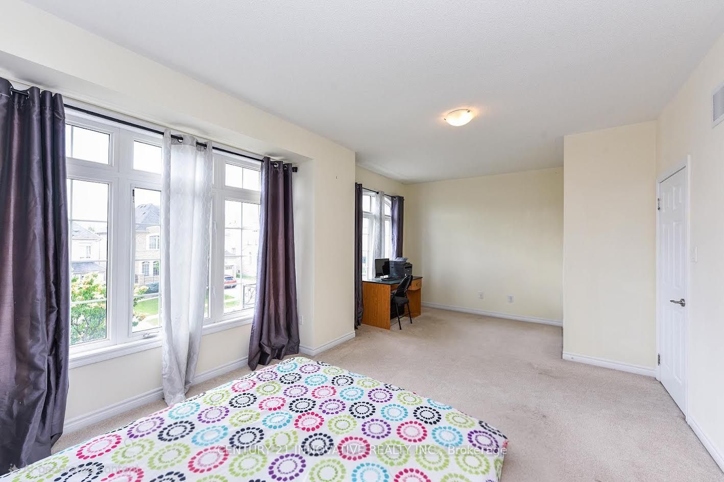 13 Royal West Drive Property Photo 19