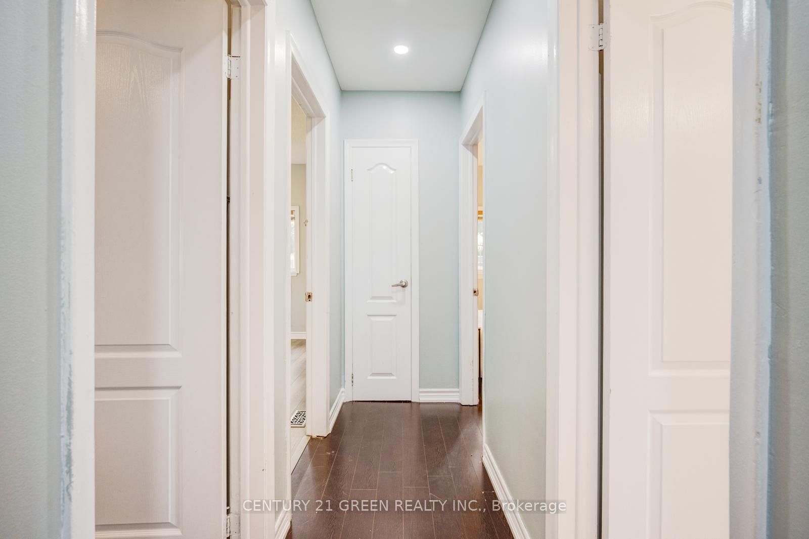 11 Burgby Avenue Property Photo 26