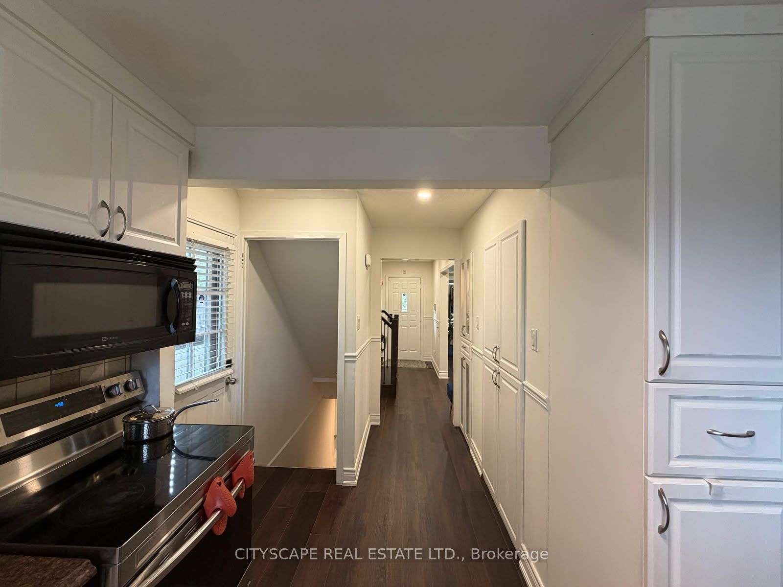 3346 Chokecherry Crescent Property Photo 11