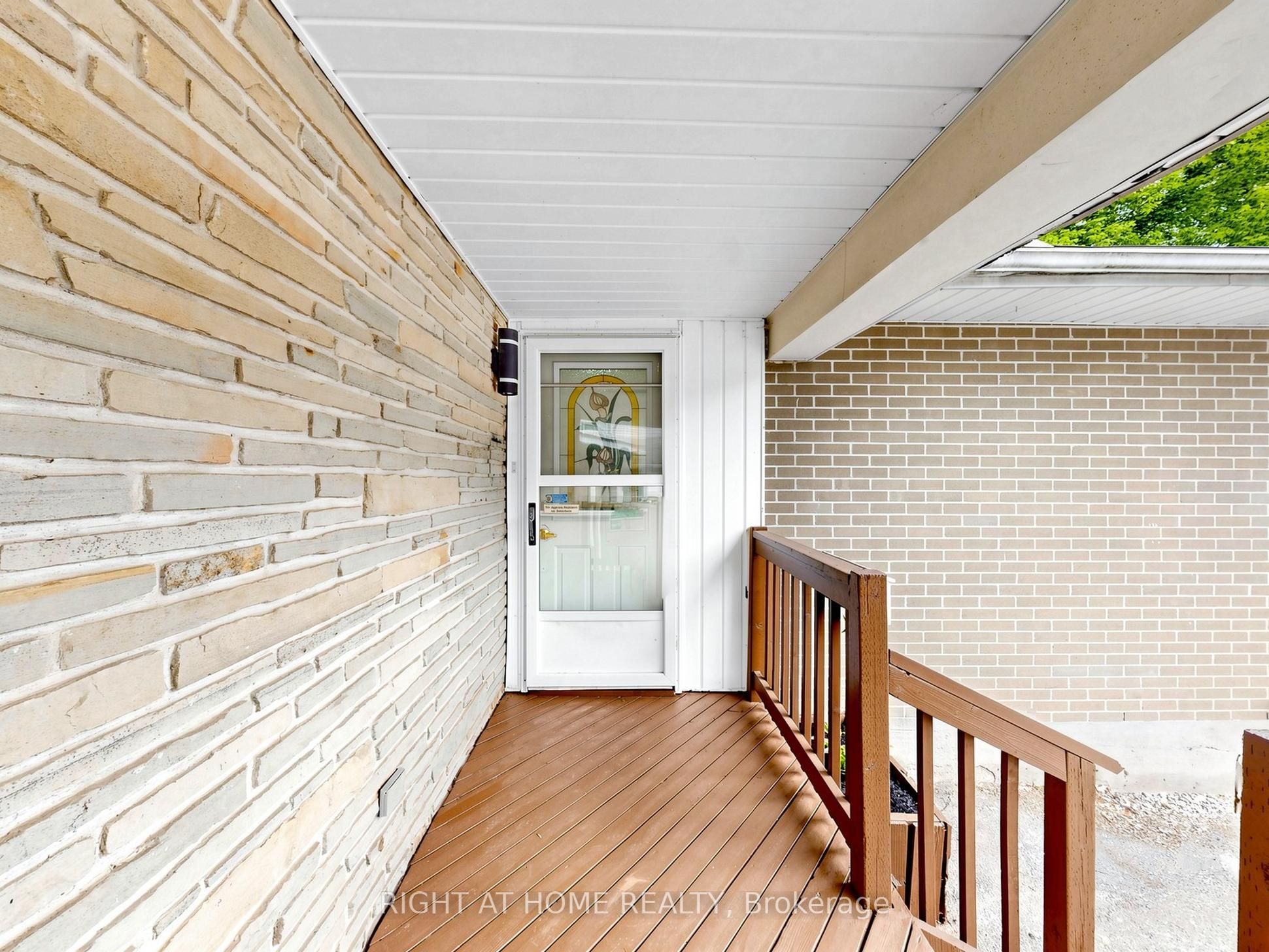 8 Caledonia Road Property Photo 2