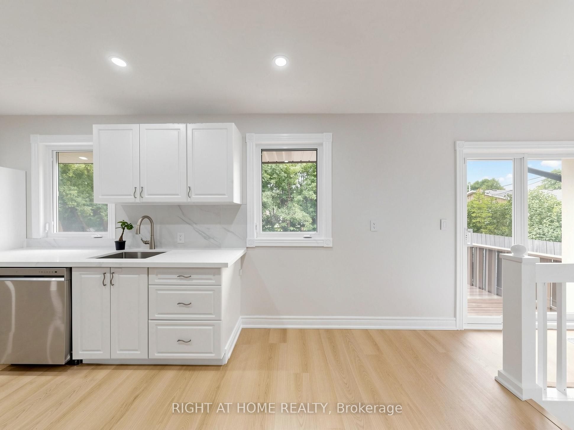 8 Caledonia Road Property Photo 11