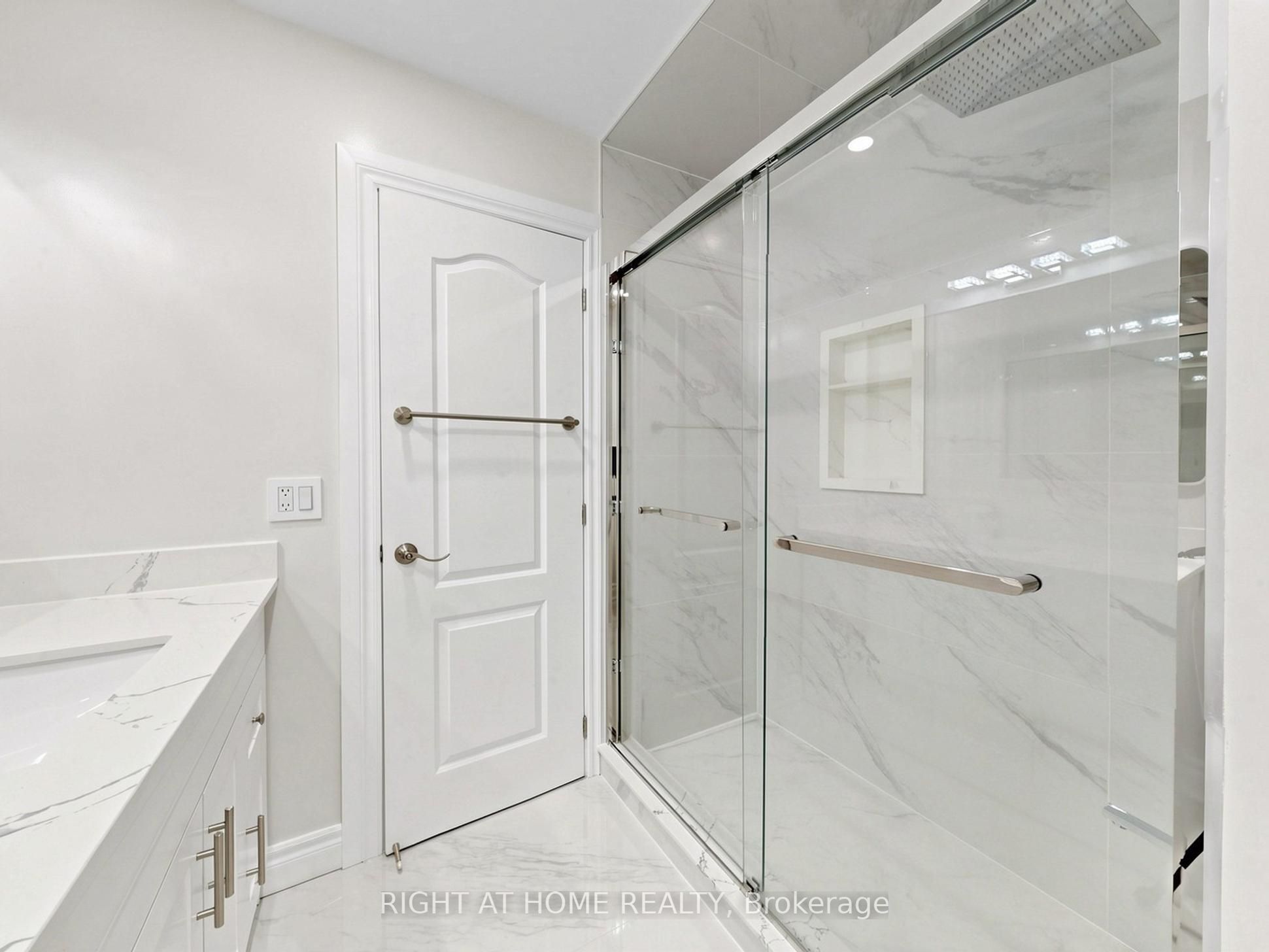 8 Caledonia Road Property Photo 15