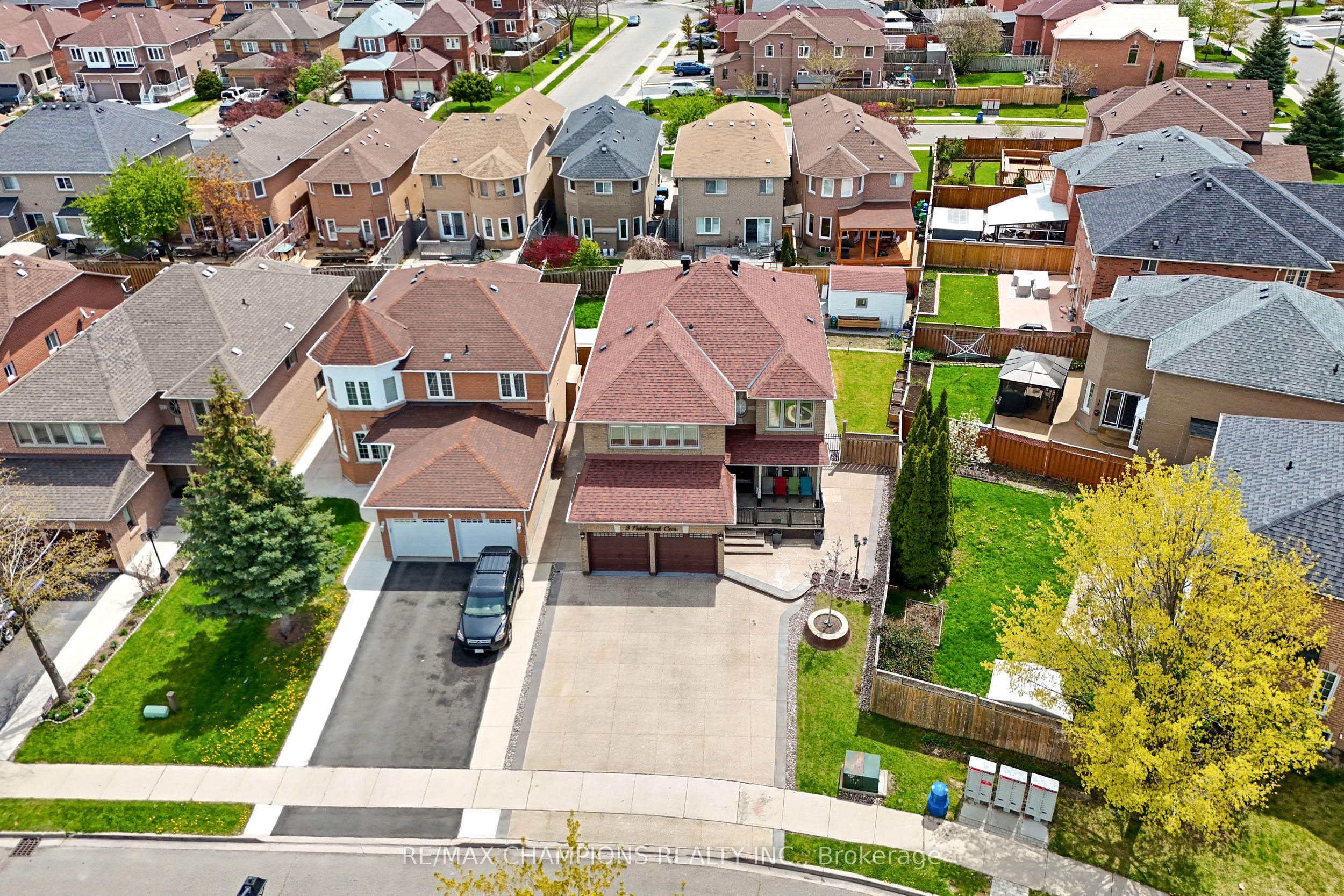 3 Fiddleneck Crescent Property Photo 3