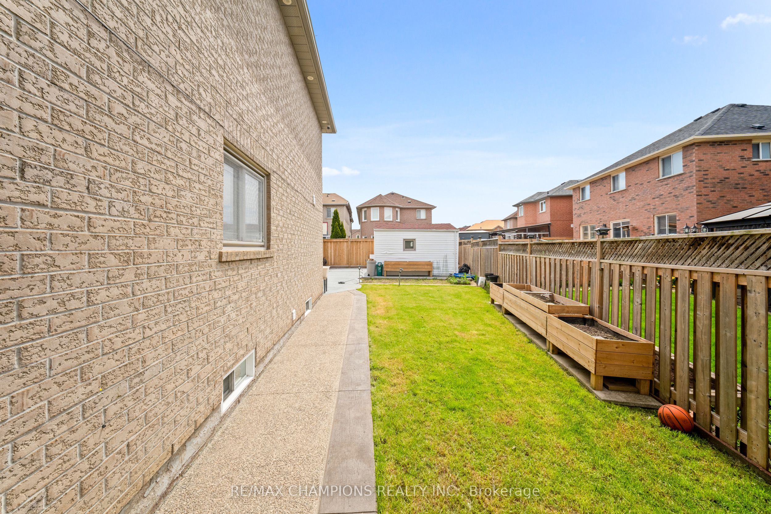 3 Fiddleneck Crescent Property Photo 44
