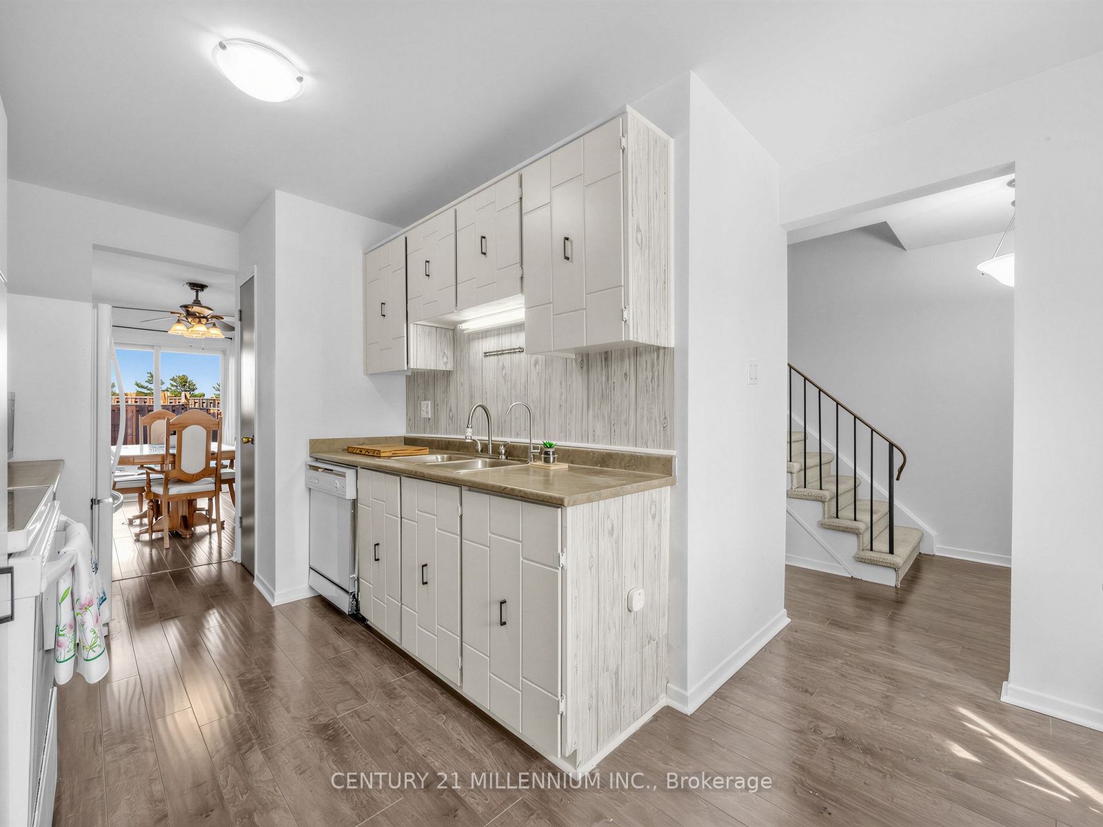 1020 Central Park Drive W 52 Property Photo 6