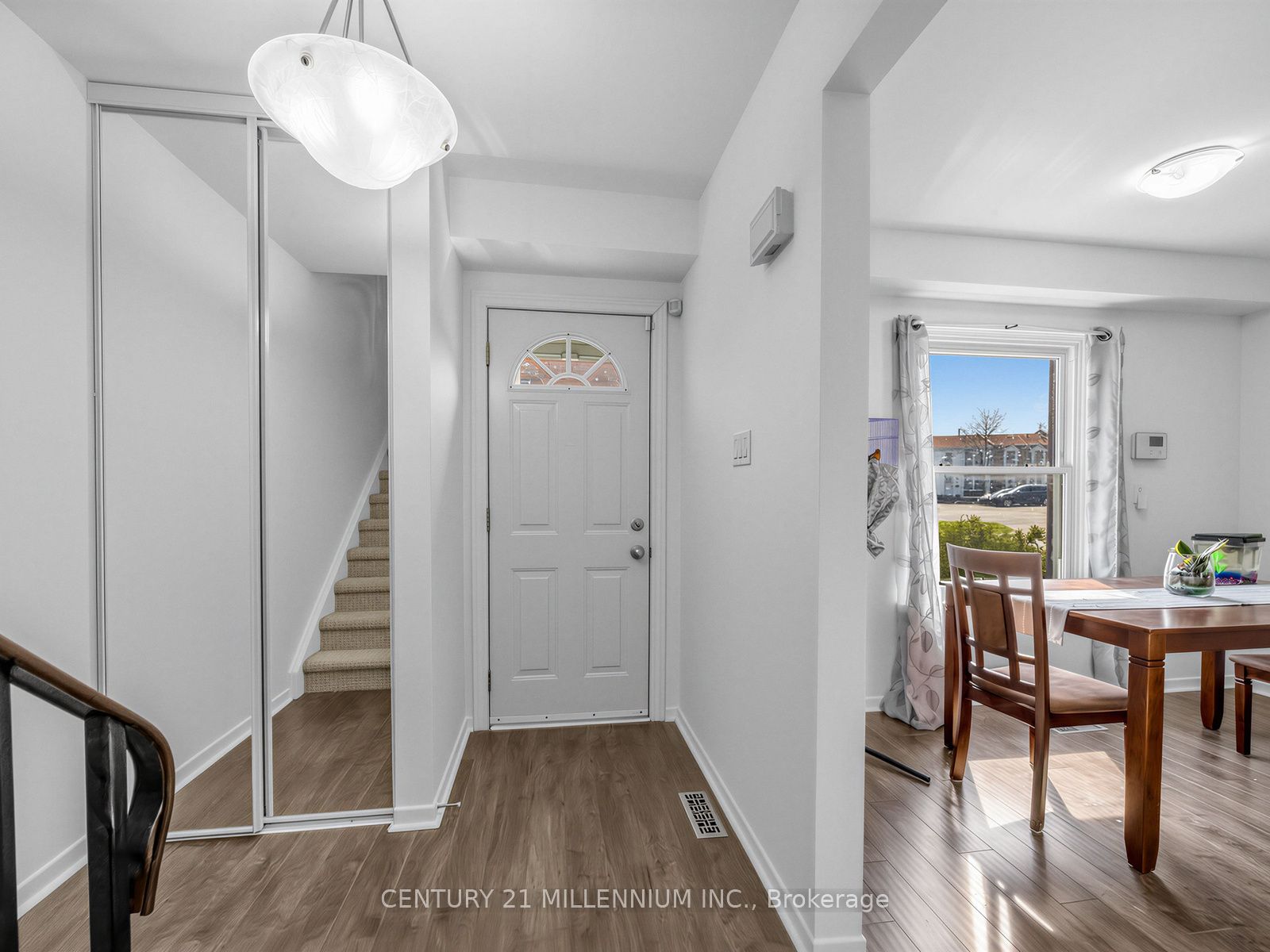 1020 Central Park Drive W 52 Property Photo 17