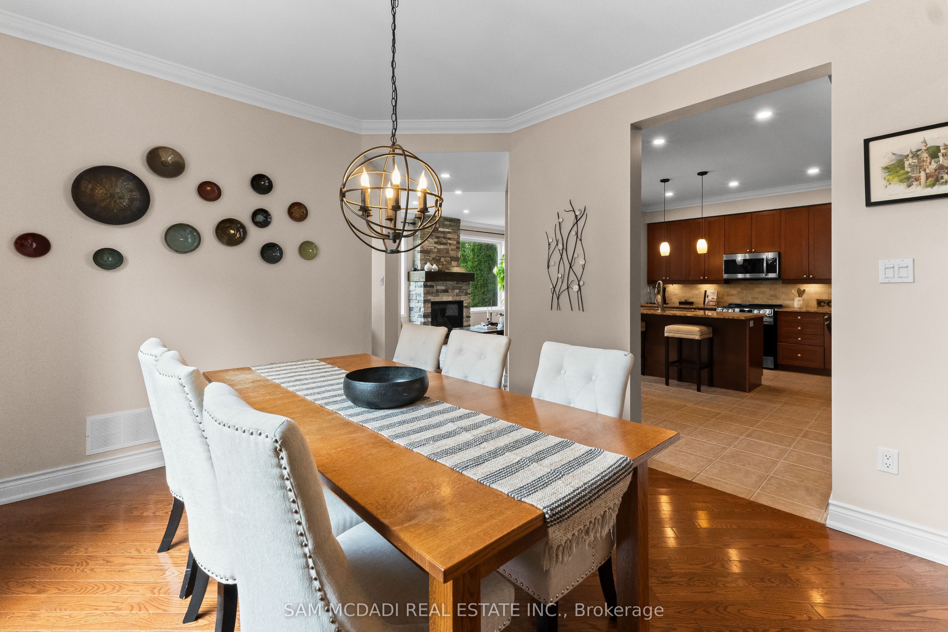 899 Pickersgill Crescent Property Photo 14