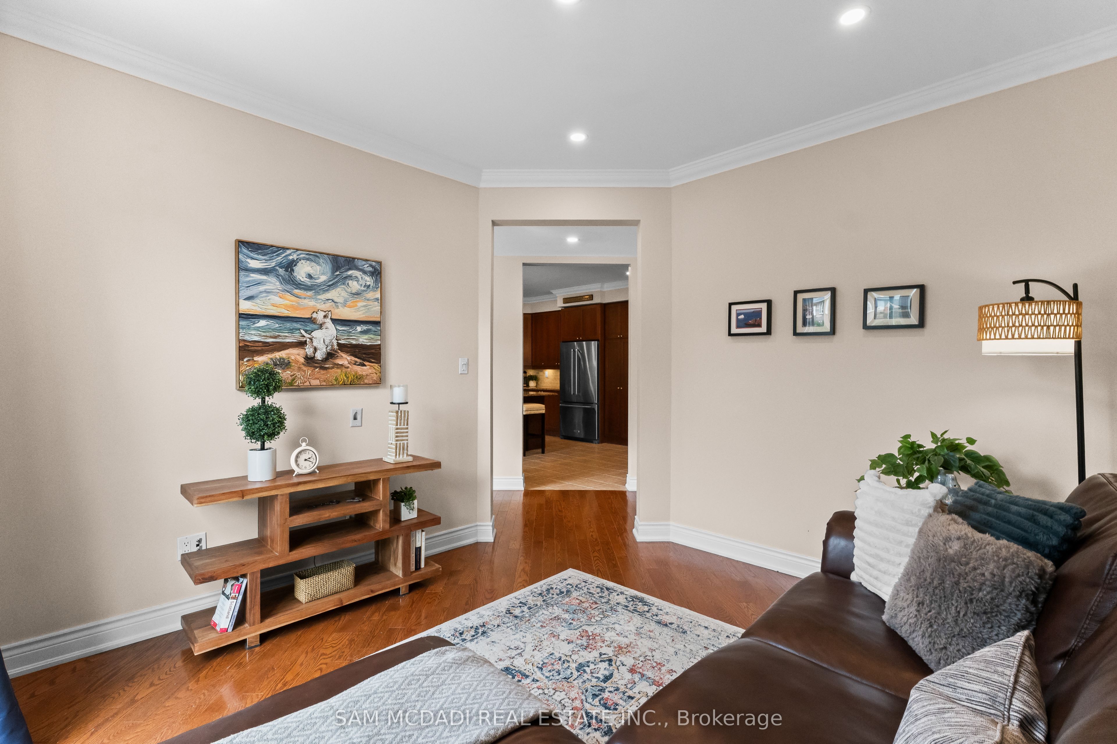 899 Pickersgill Crescent Property Photo 16