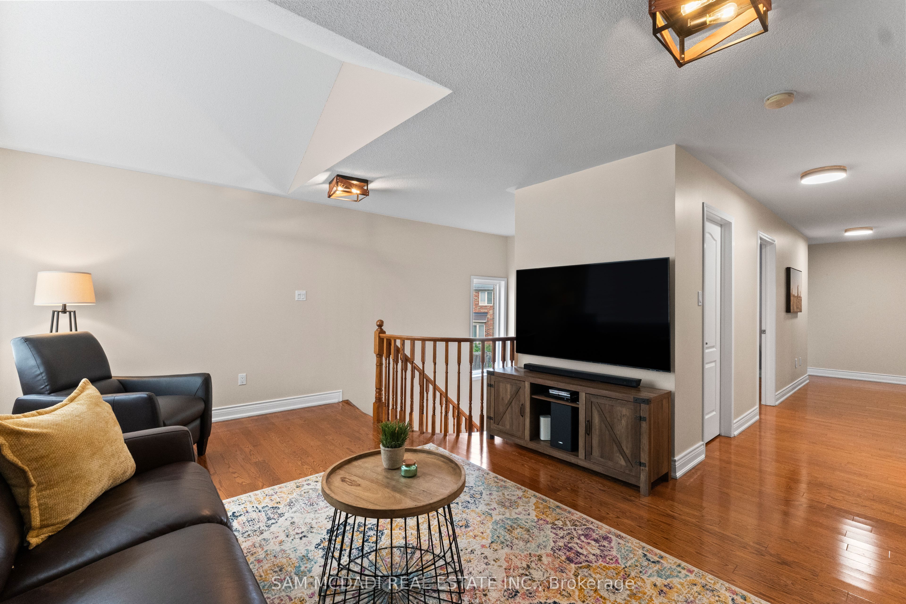 899 Pickersgill Crescent Property Photo 19