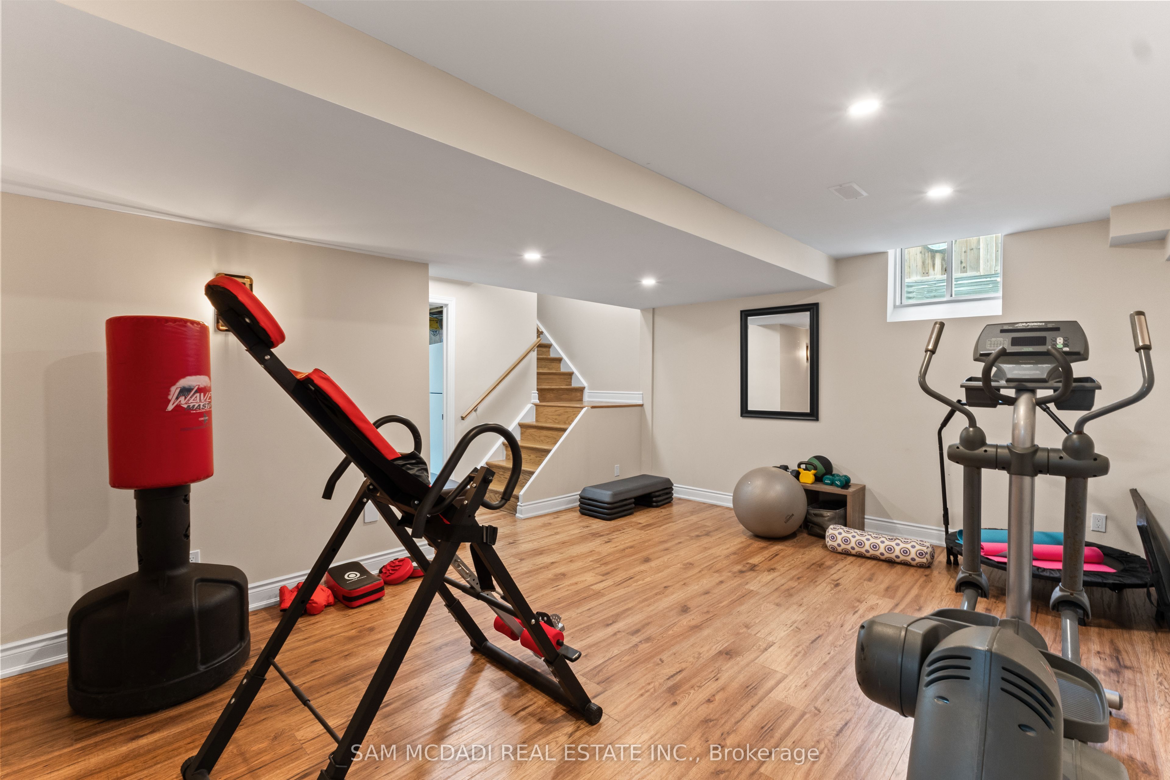 899 Pickersgill Crescent Property Photo 32