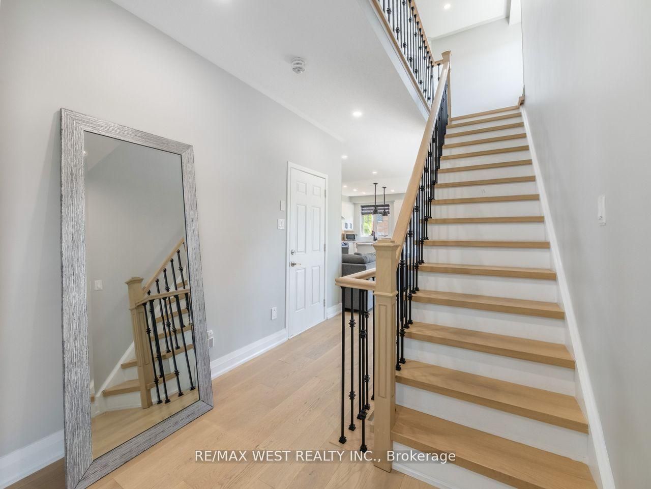 60 Utopia Way Property Photo 9