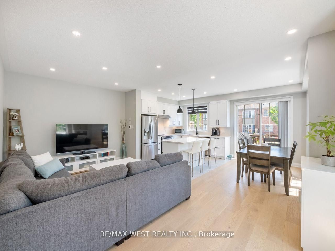 60 Utopia Way Property Photo 11