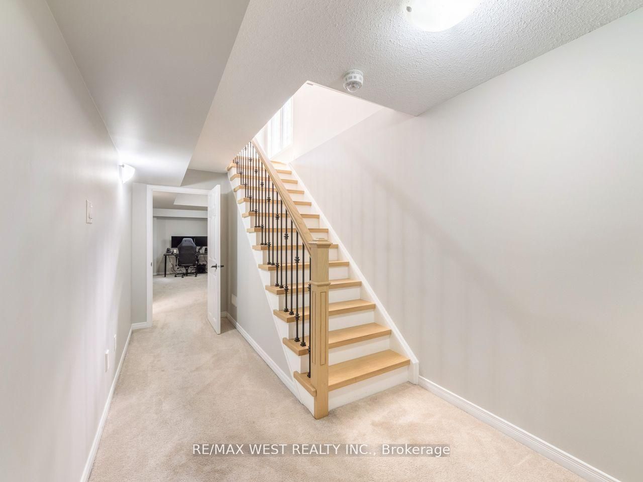 60 Utopia Way Property Photo 38