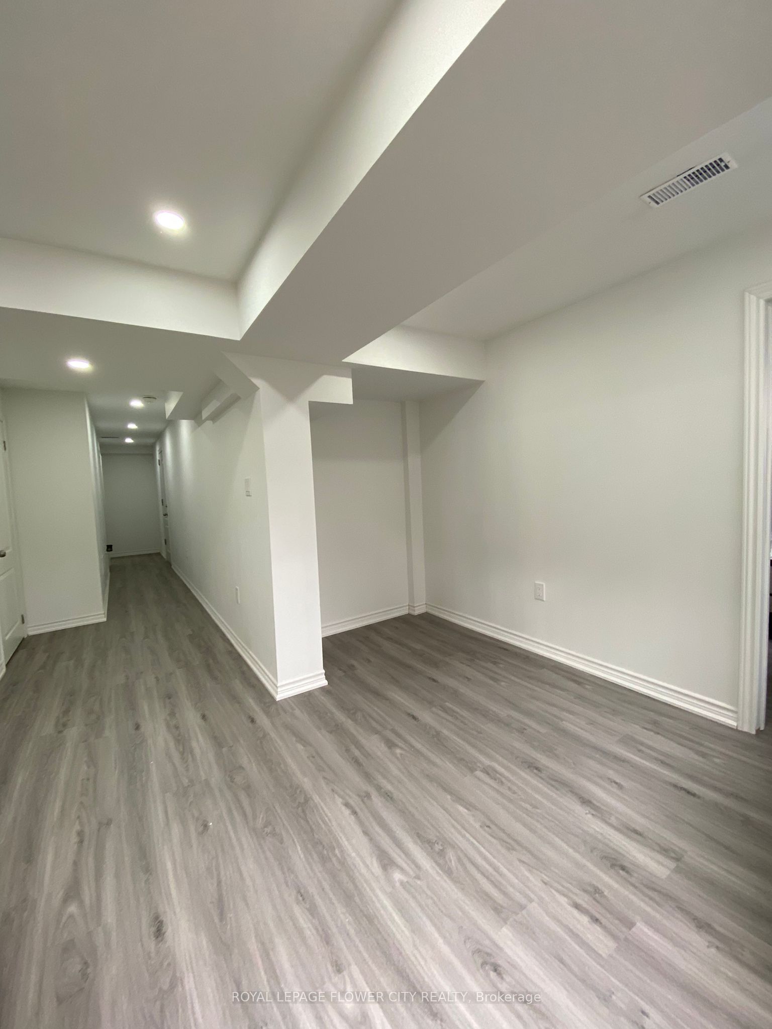 29 Marshmarigold Drive Basement Property Photo 8