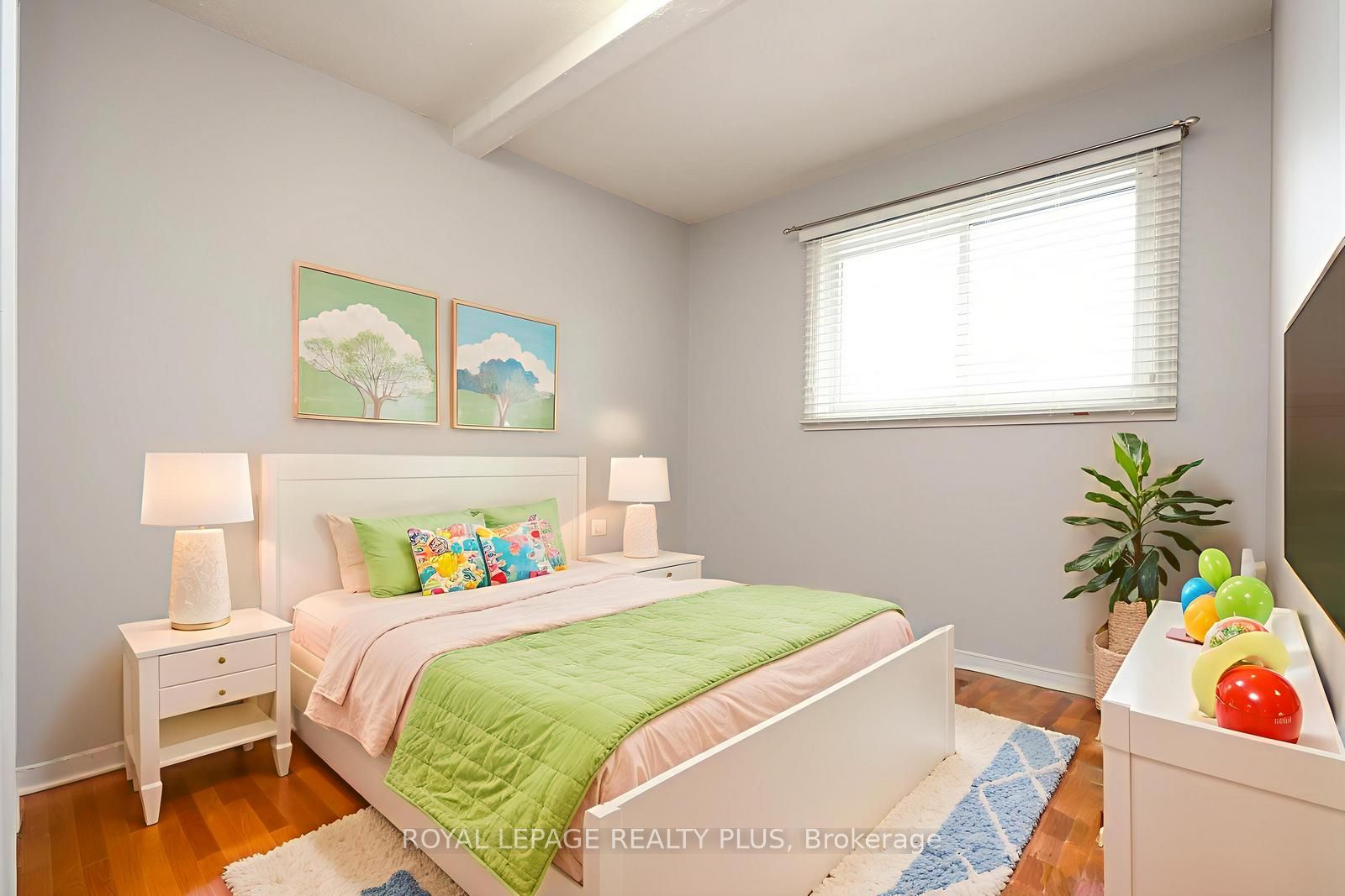 1086 Hedge Drive Property Photo 23