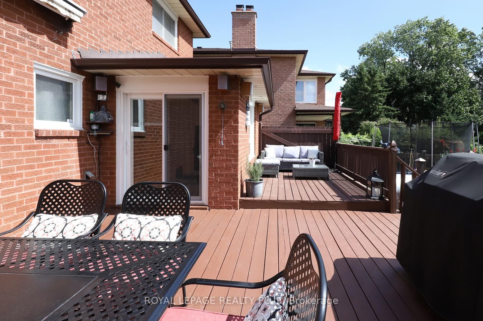 1086 Hedge Drive Property Photo 41