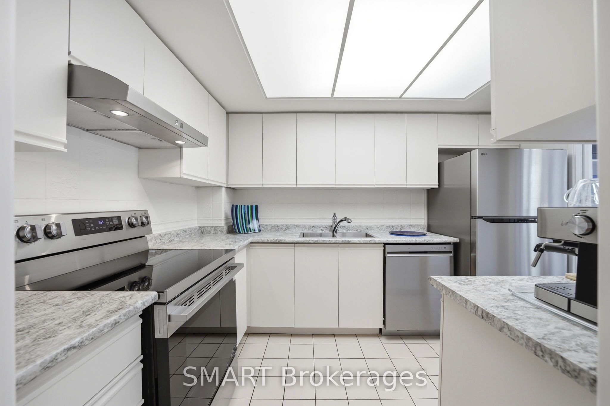 1111 Bough Beeches Boulevard 203 Property Photo 11