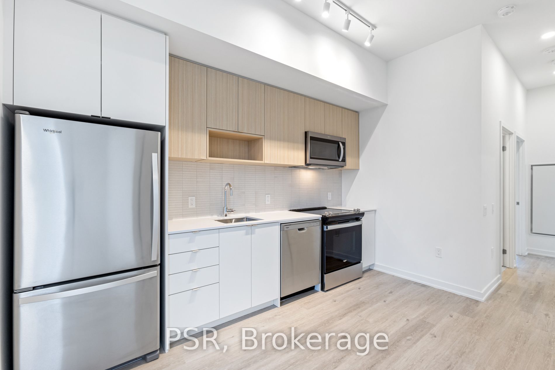 49 Broadfield Drive W 110 Property Photo 6