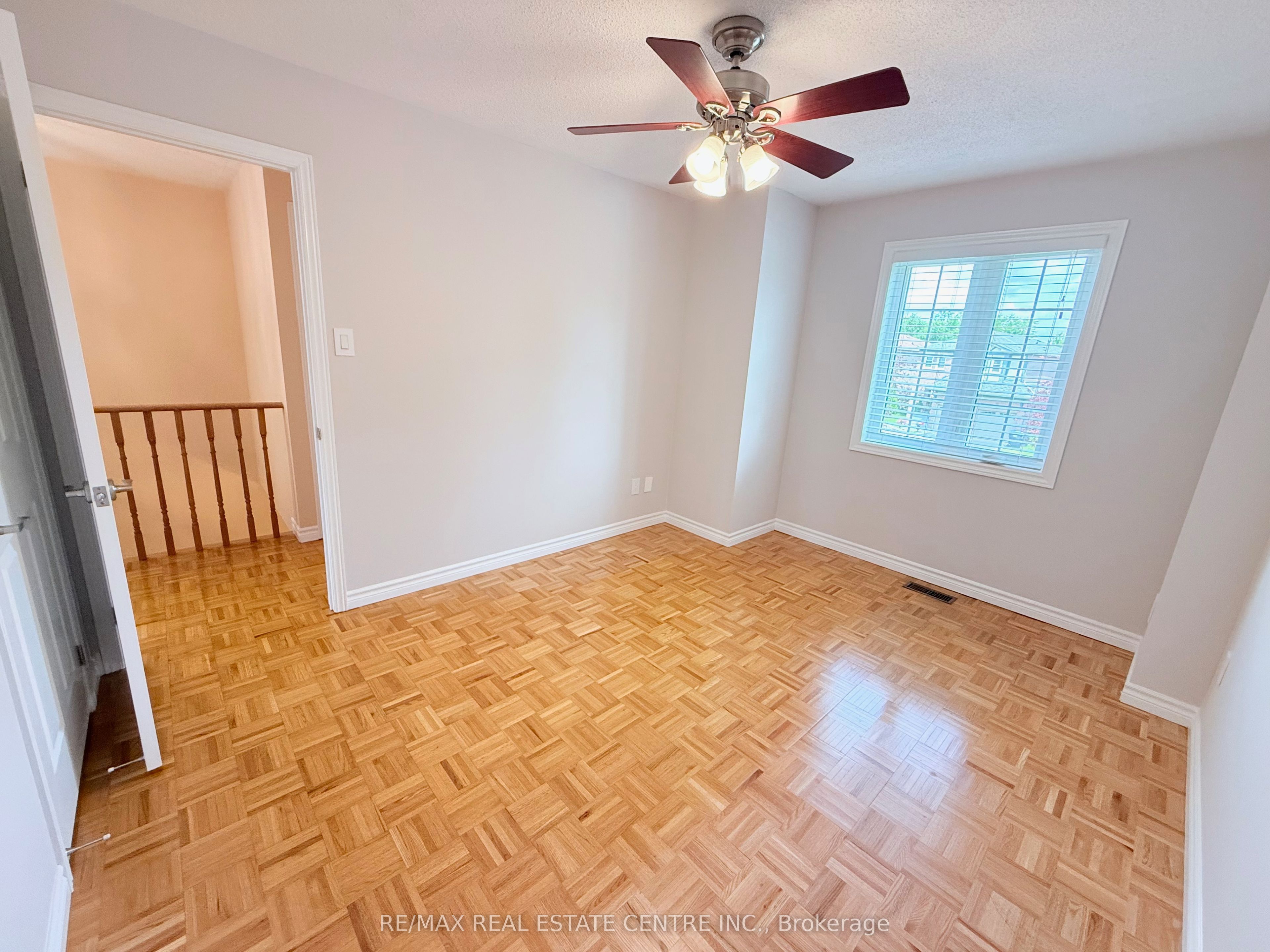 7264 Seabreeze Drive Property Photo 27