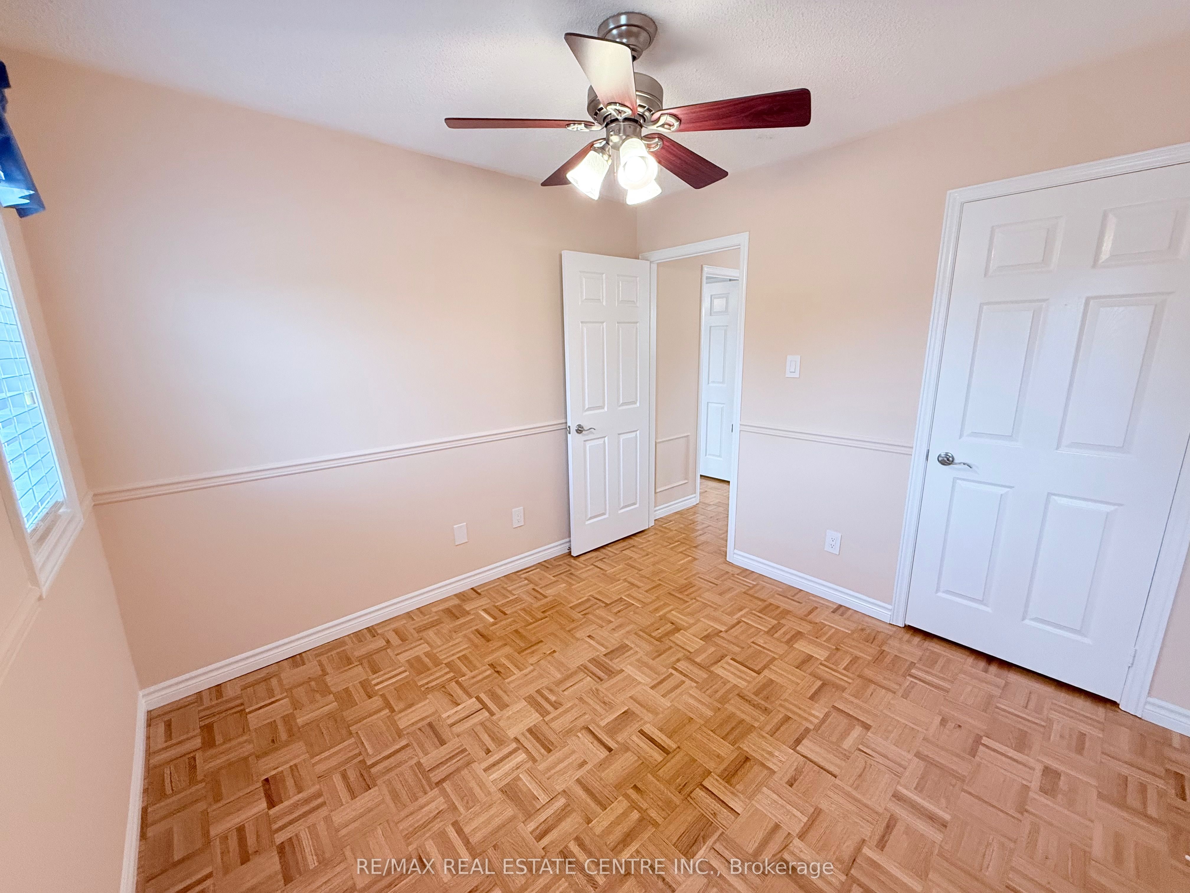 7264 Seabreeze Drive Property Photo 31