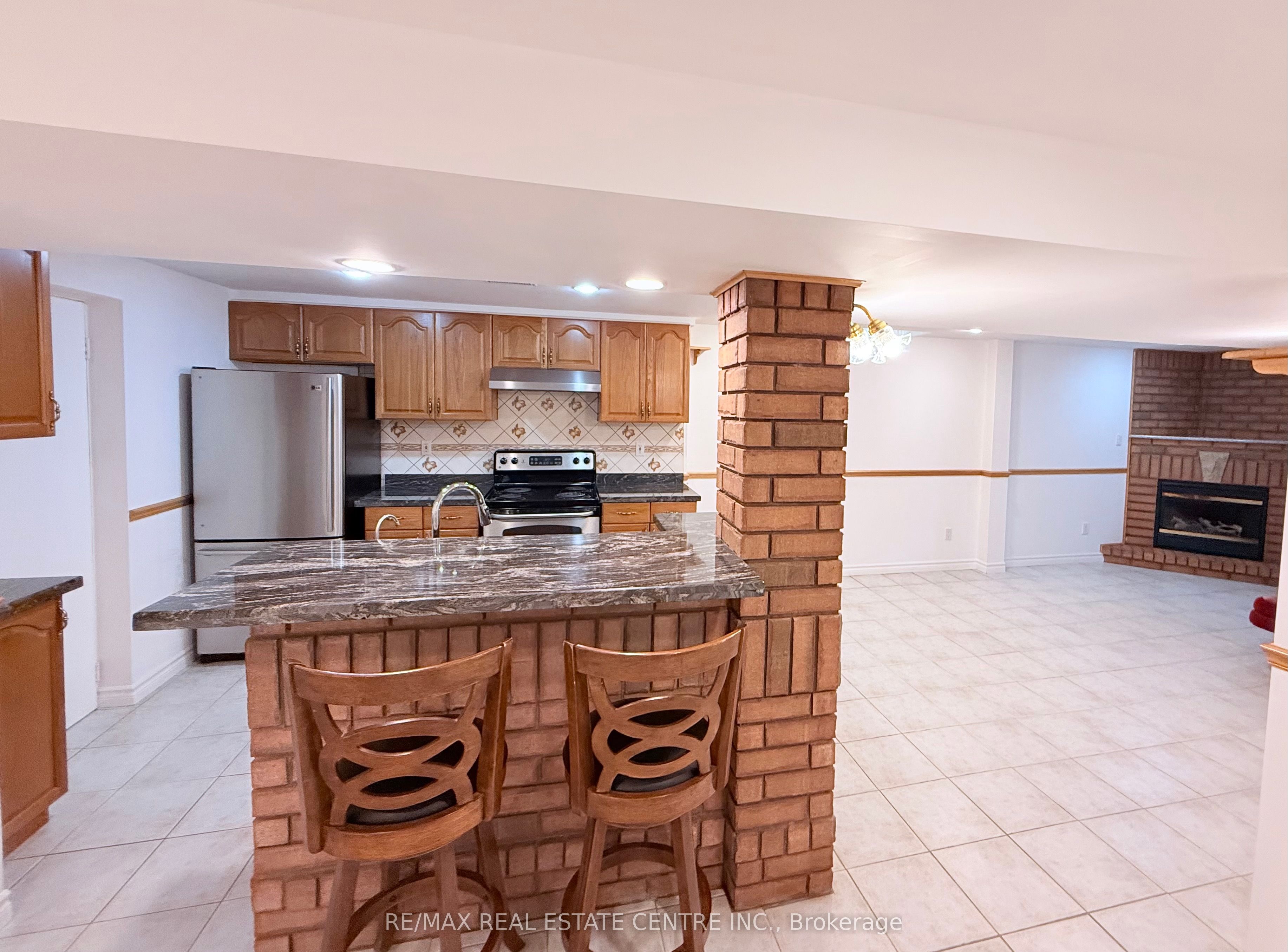 7264 Seabreeze Drive Property Photo 33