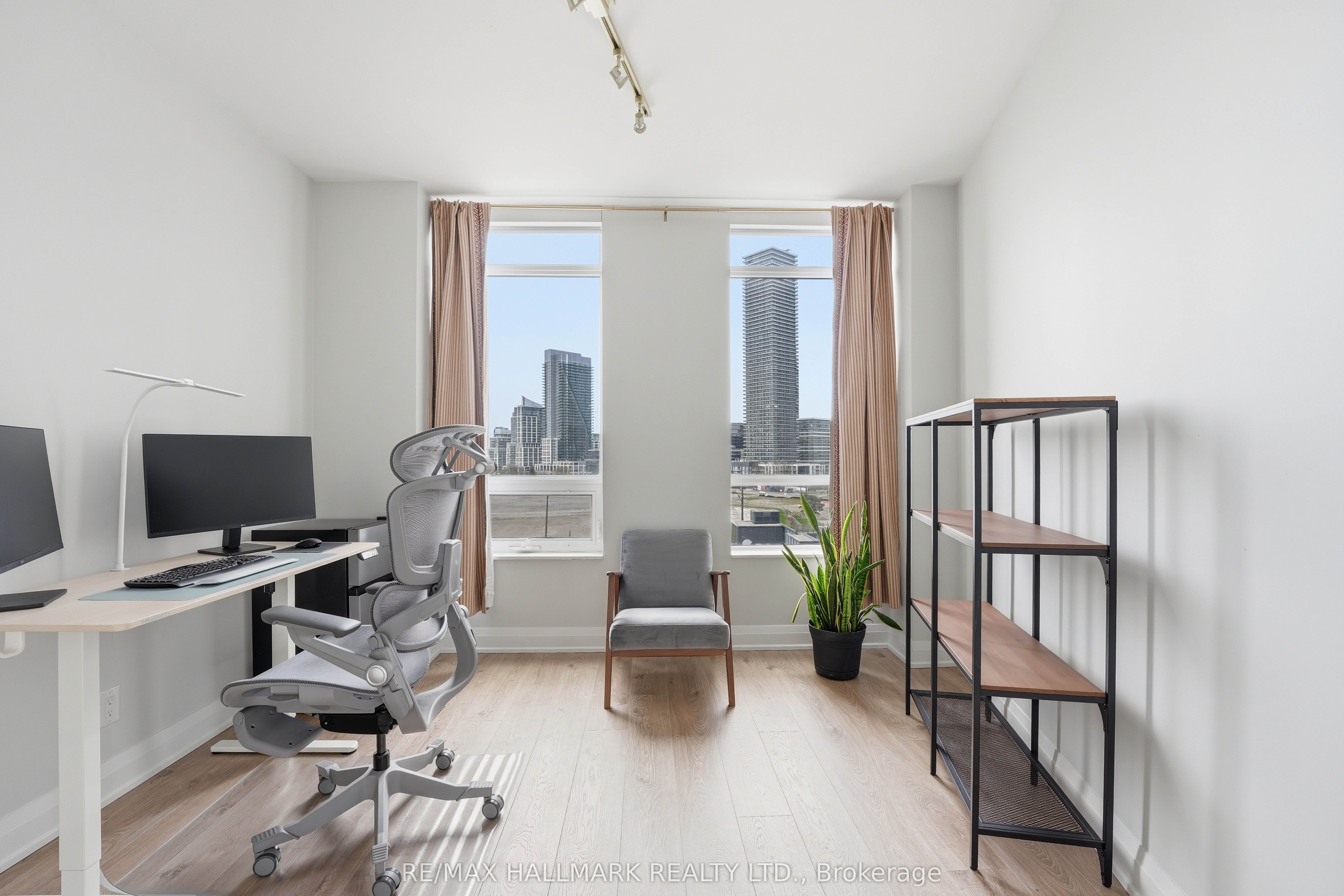 36 Park Lawn Road 710 Property Photo 10