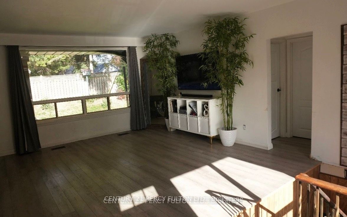 48 Campbell Drive Property Photo 3