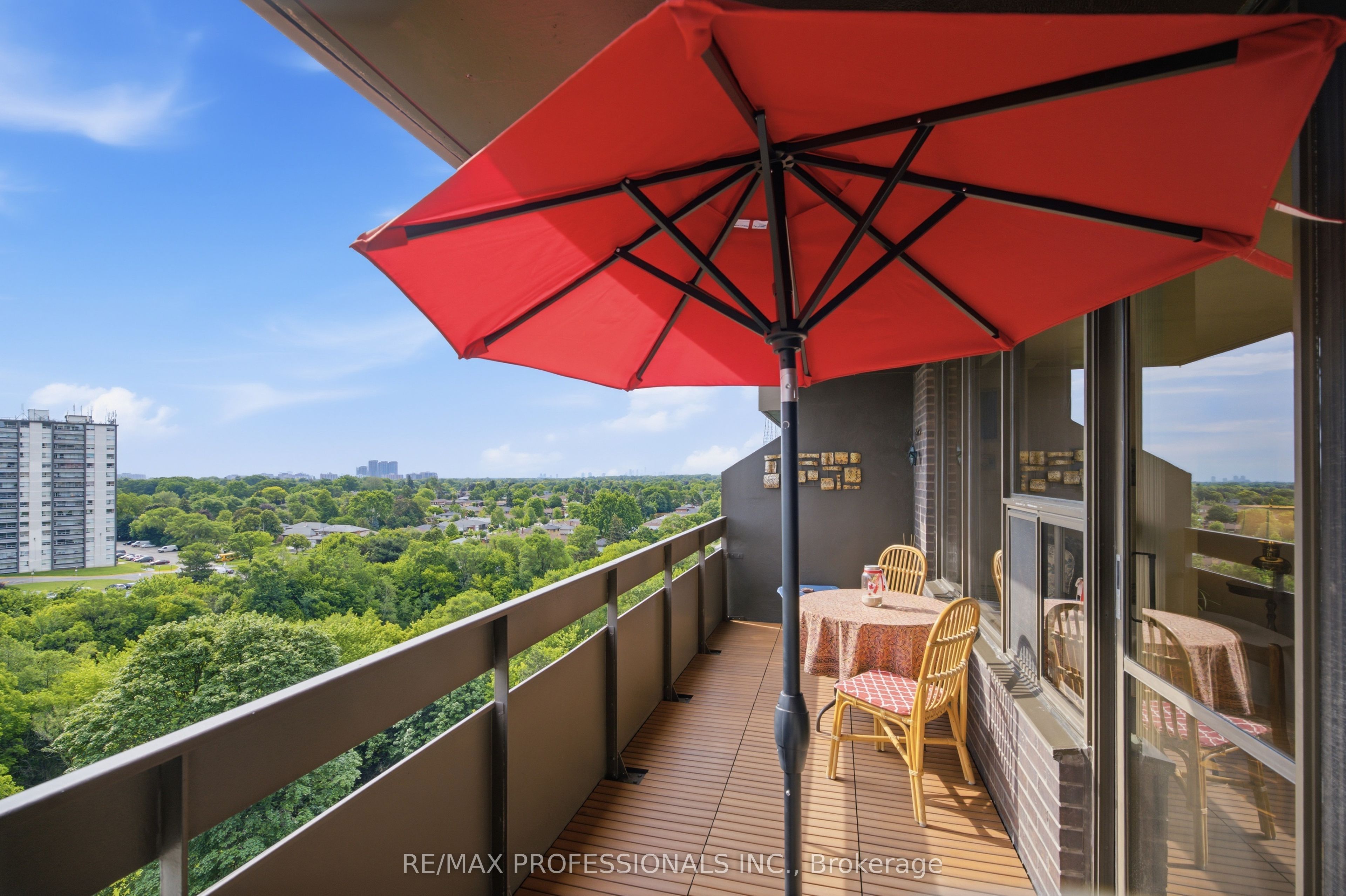 11 Wincott Drive 1208 Property Photo 14