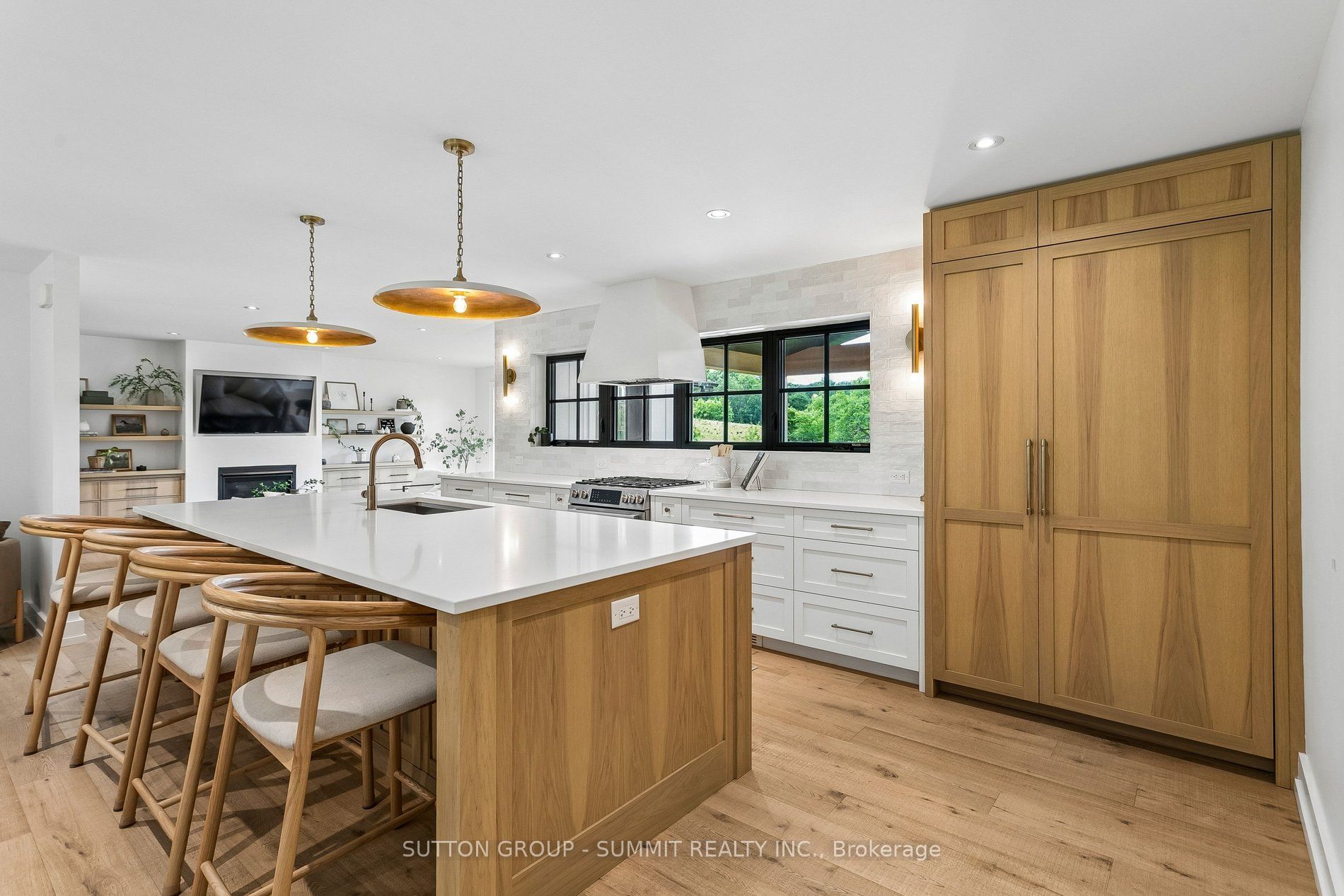 1315 Britannia Road Property Photo 17