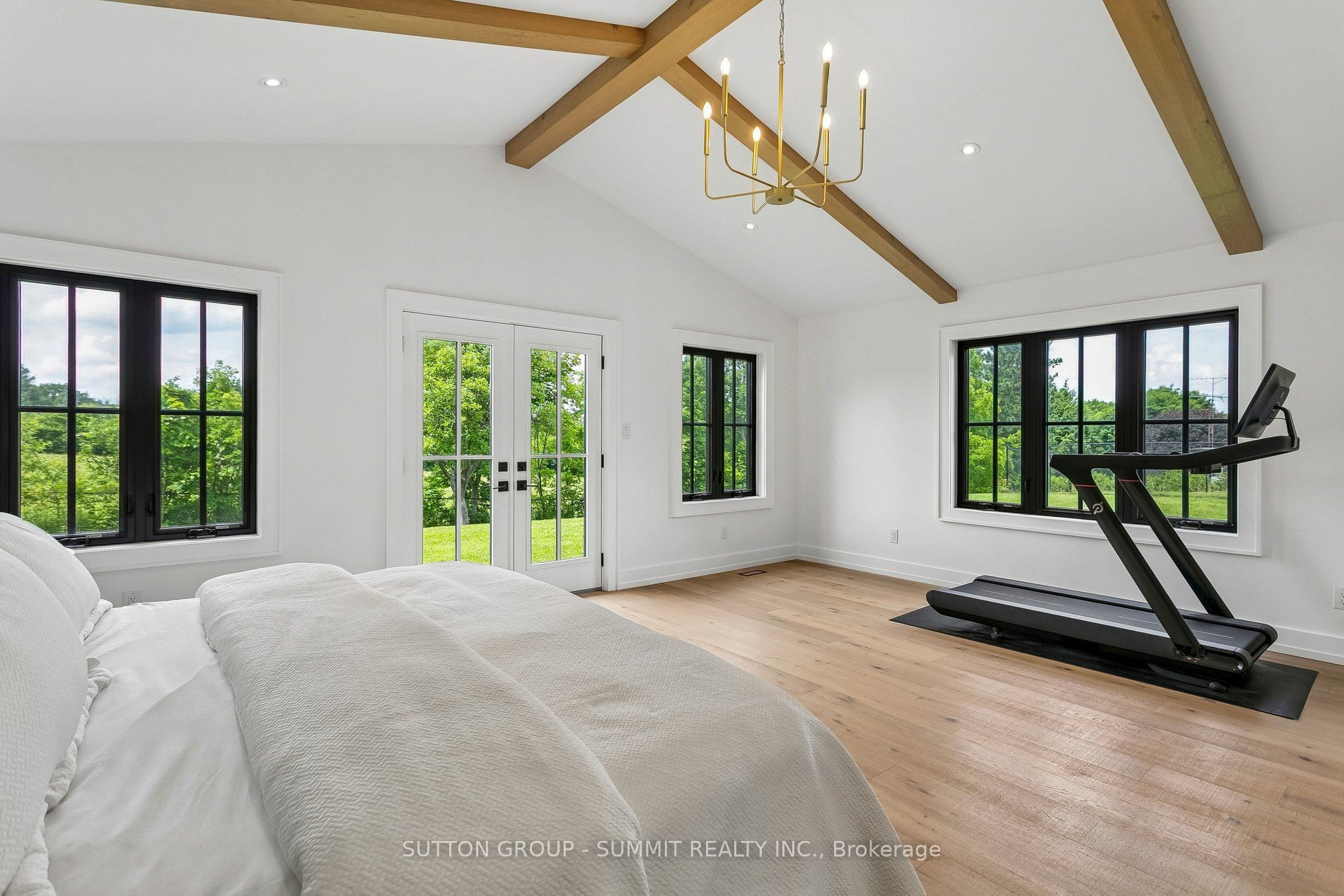 1315 Britannia Road Property Photo 25