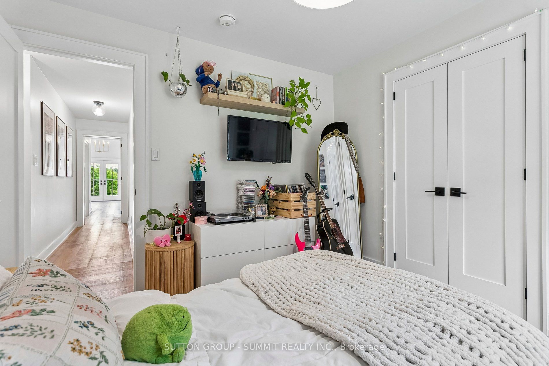 1315 Britannia Road Property Photo 33