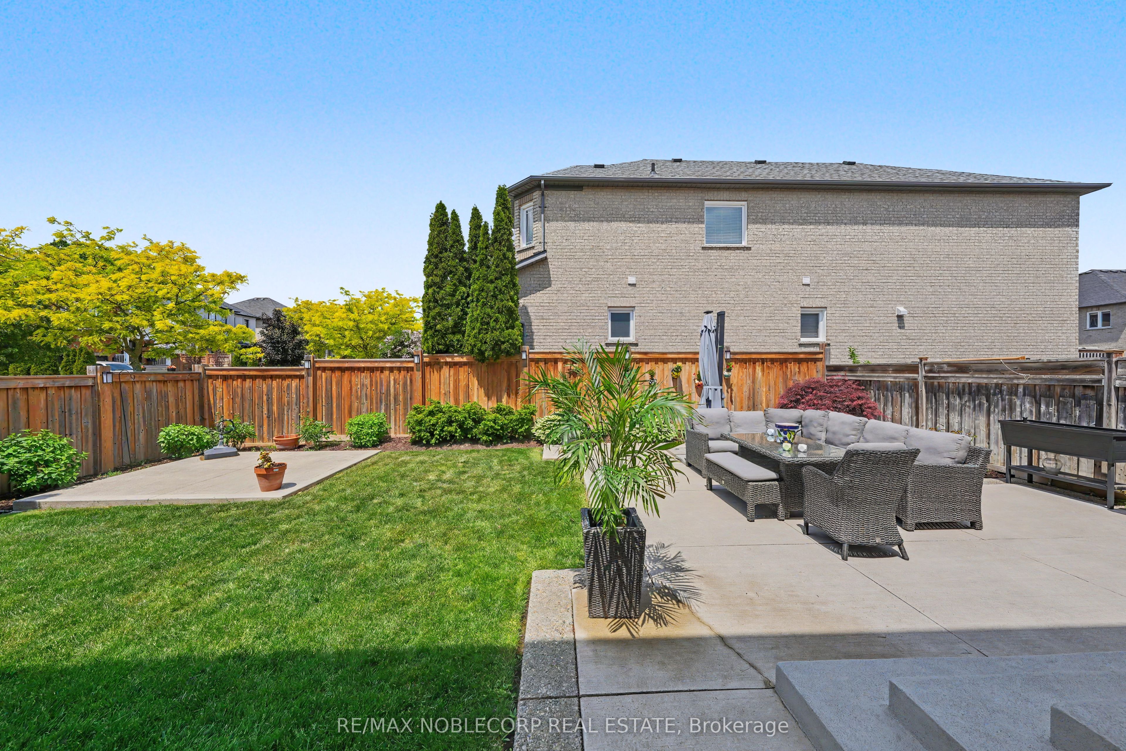 37 Christensen Avenue Property Photo 46
