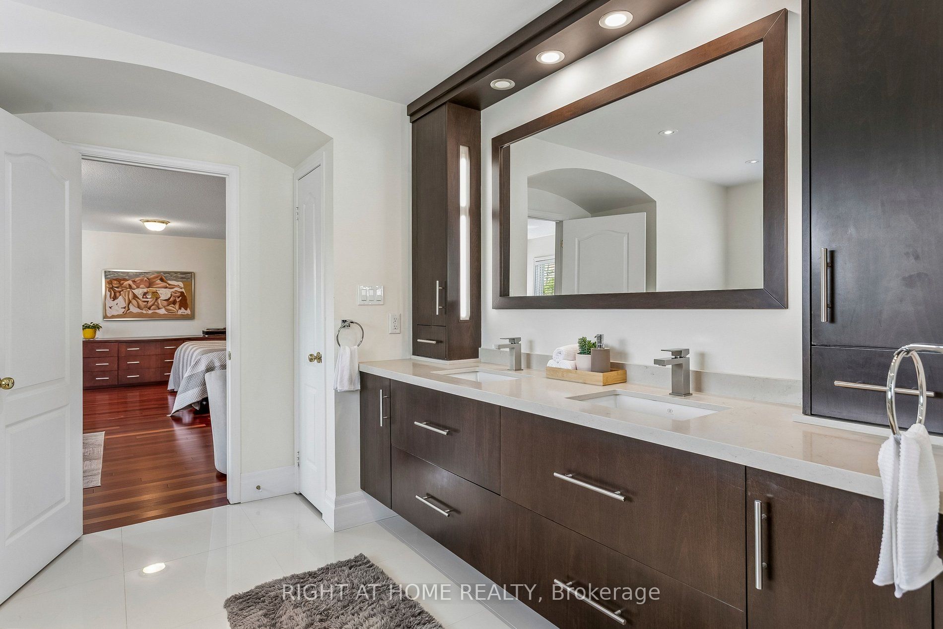4263 Couples Crescent Property Photo 16