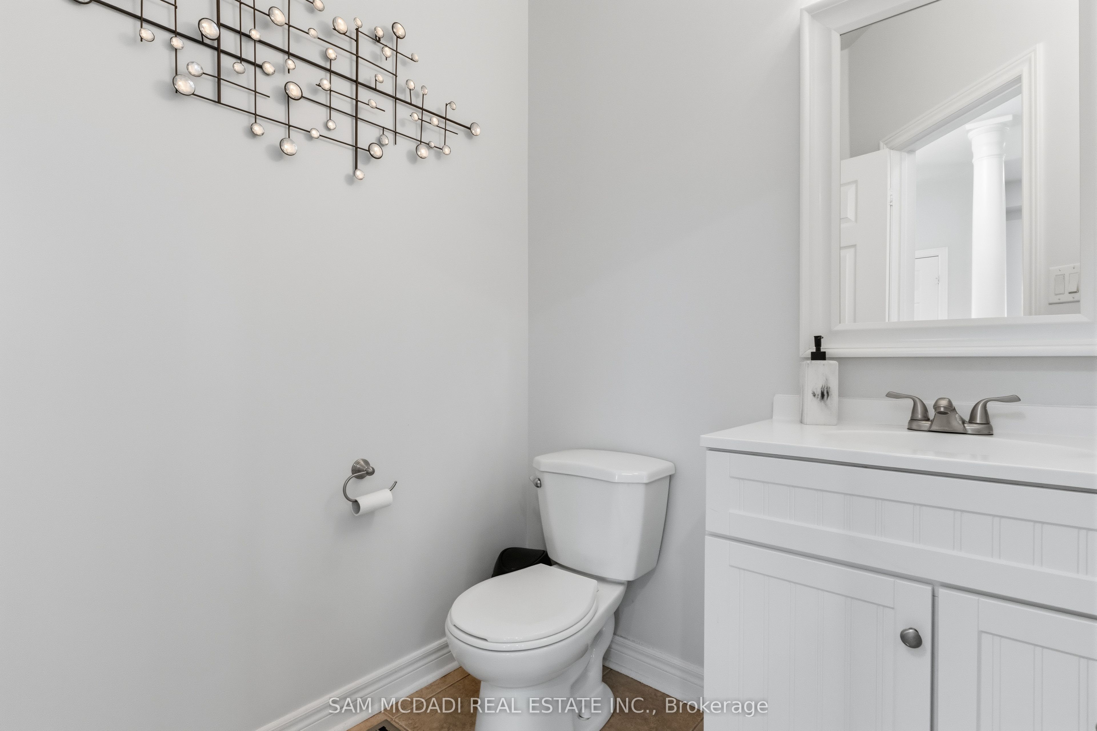 5604 Doctor Peddle Crescent Property Photo 11