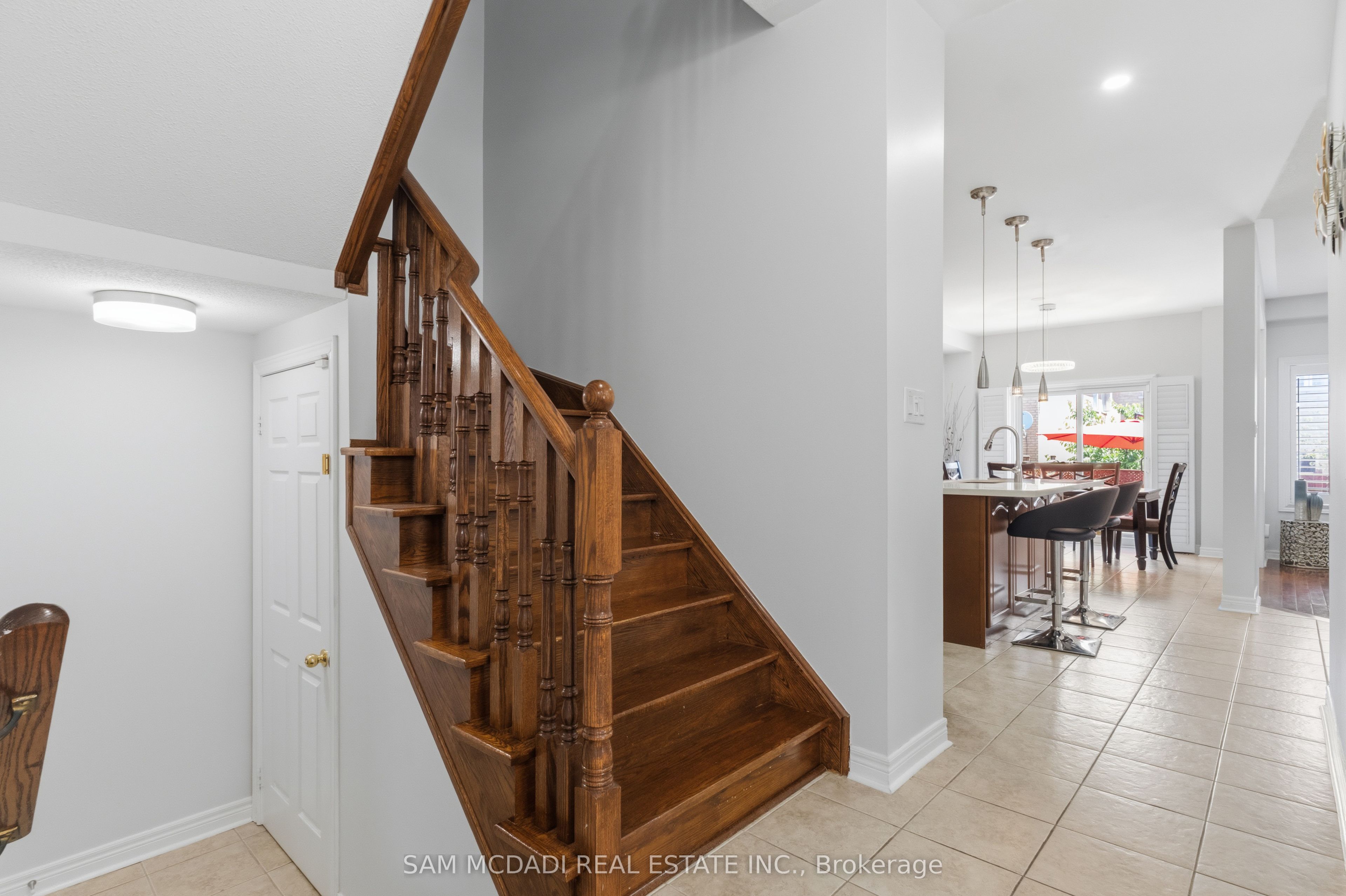 5604 Doctor Peddle Crescent Property Photo 12