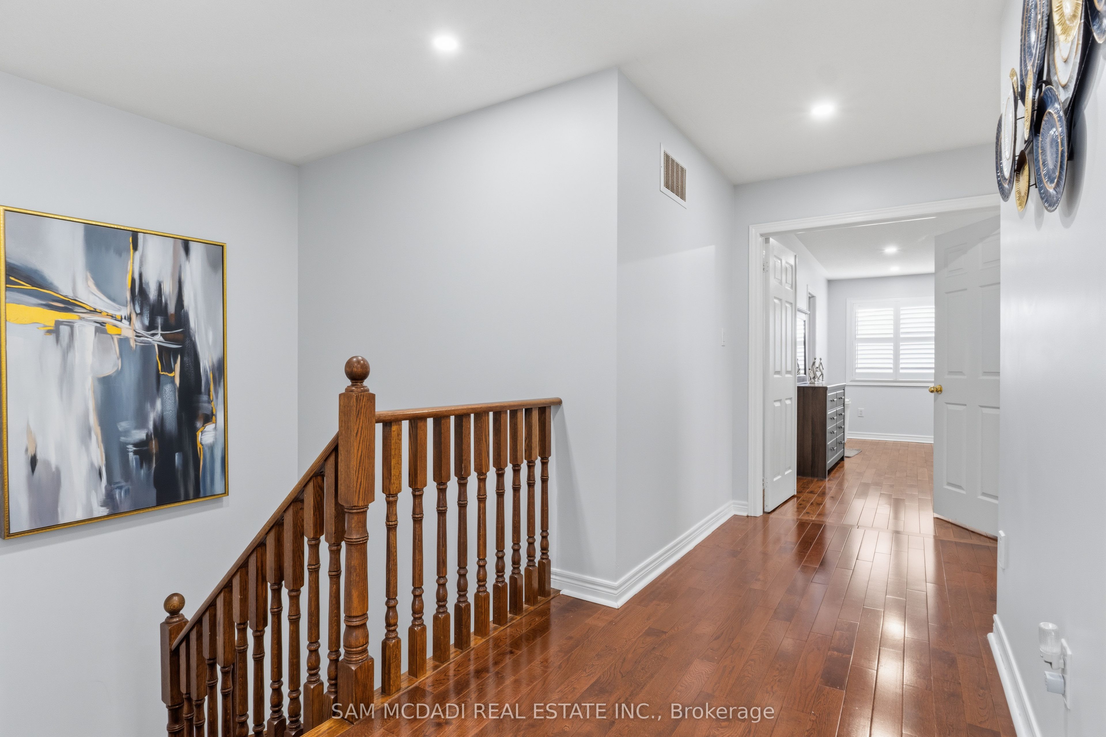5604 Doctor Peddle Crescent Property Photo 13