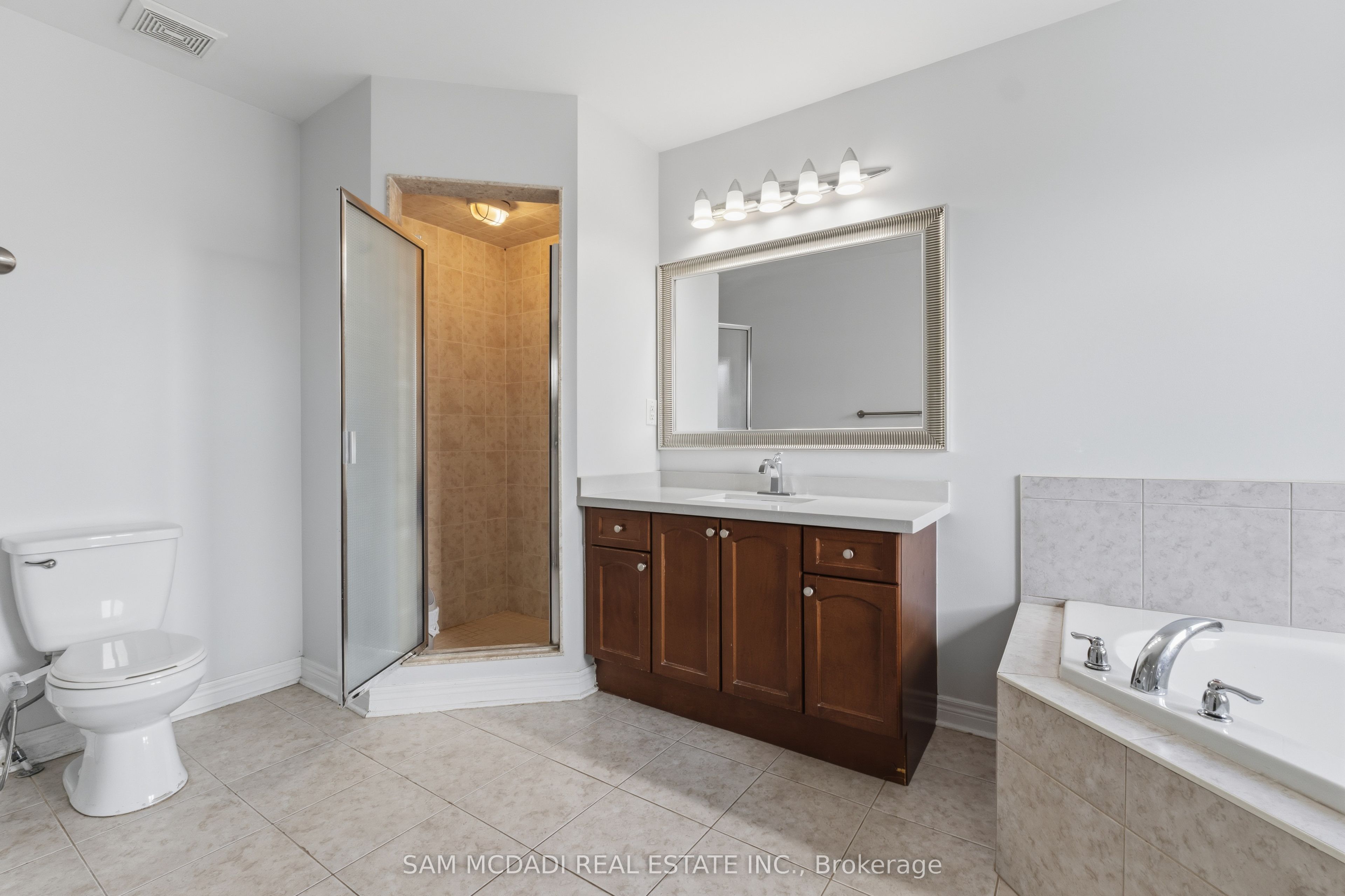 5604 Doctor Peddle Crescent Property Photo 15