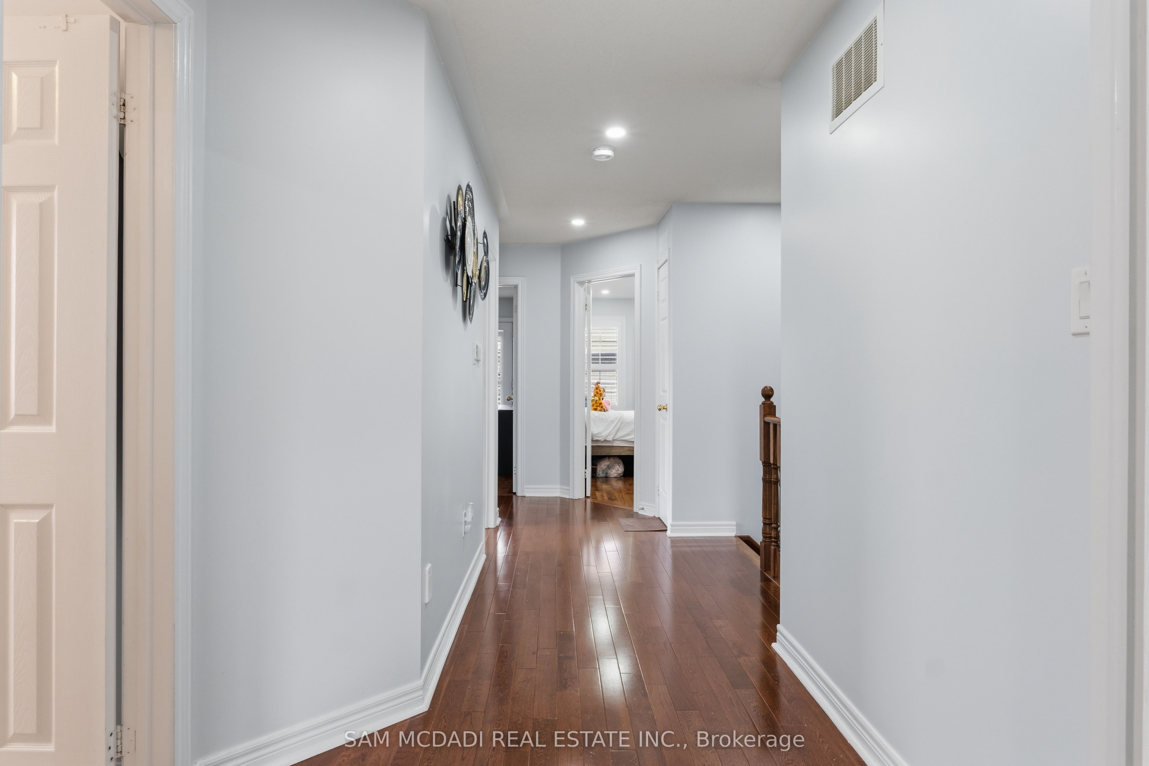 5604 Doctor Peddle Crescent Property Photo 19