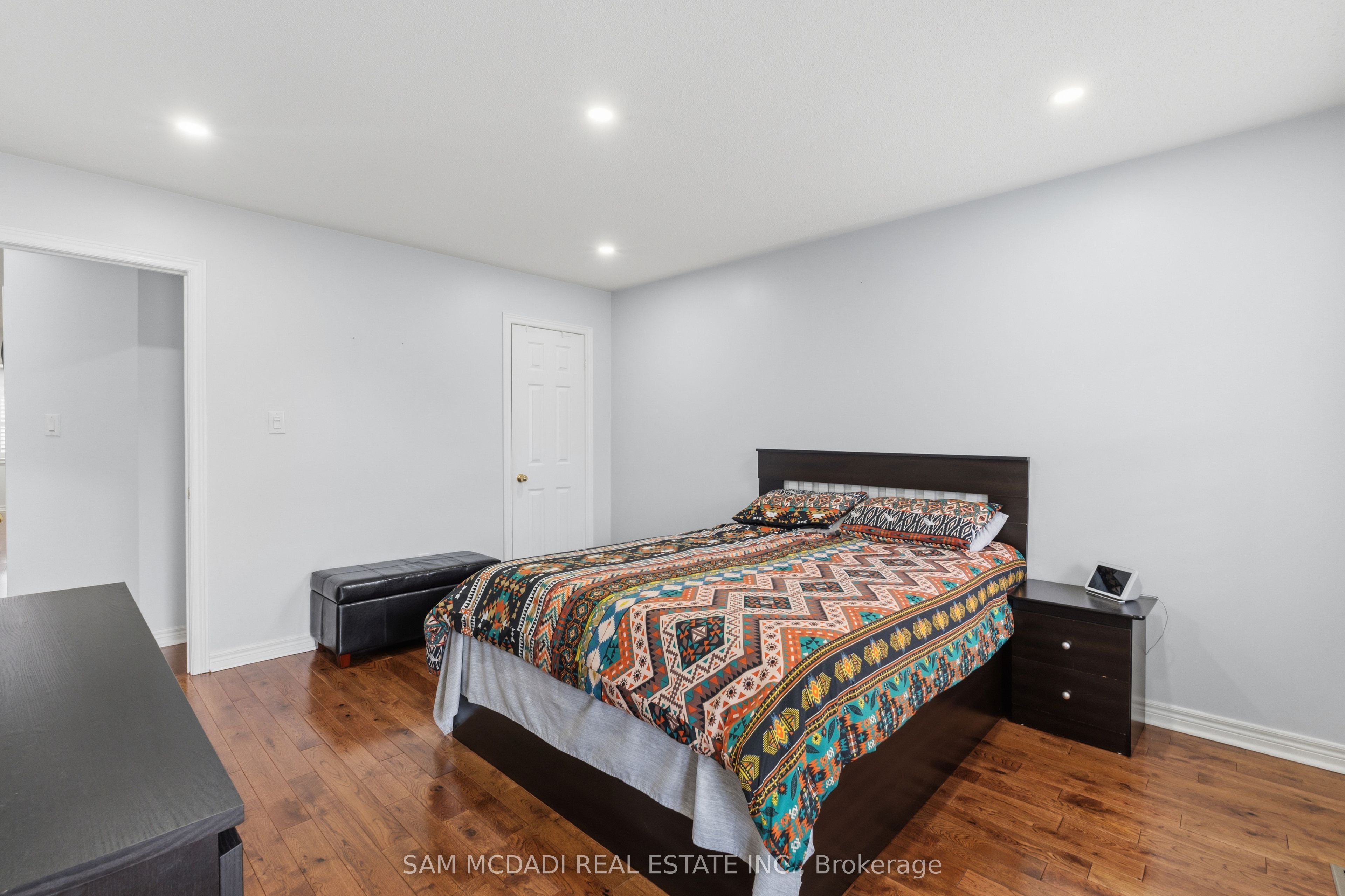 5604 Doctor Peddle Crescent Property Photo 25