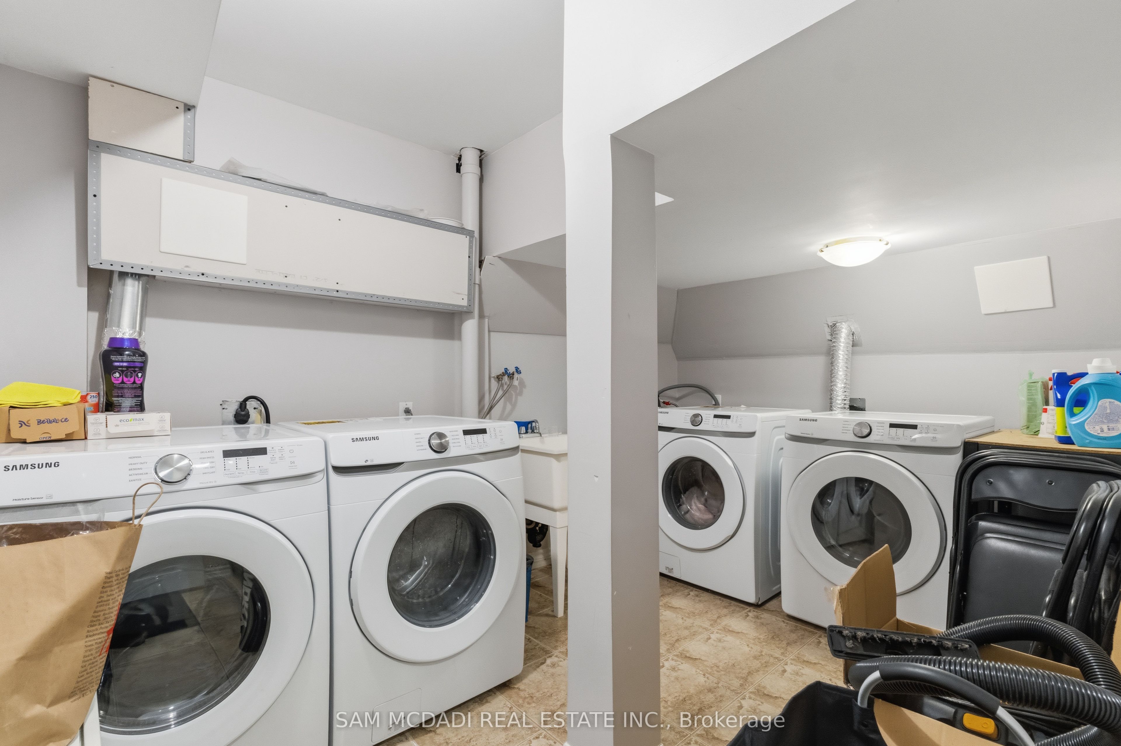 5604 Doctor Peddle Crescent Property Photo 27