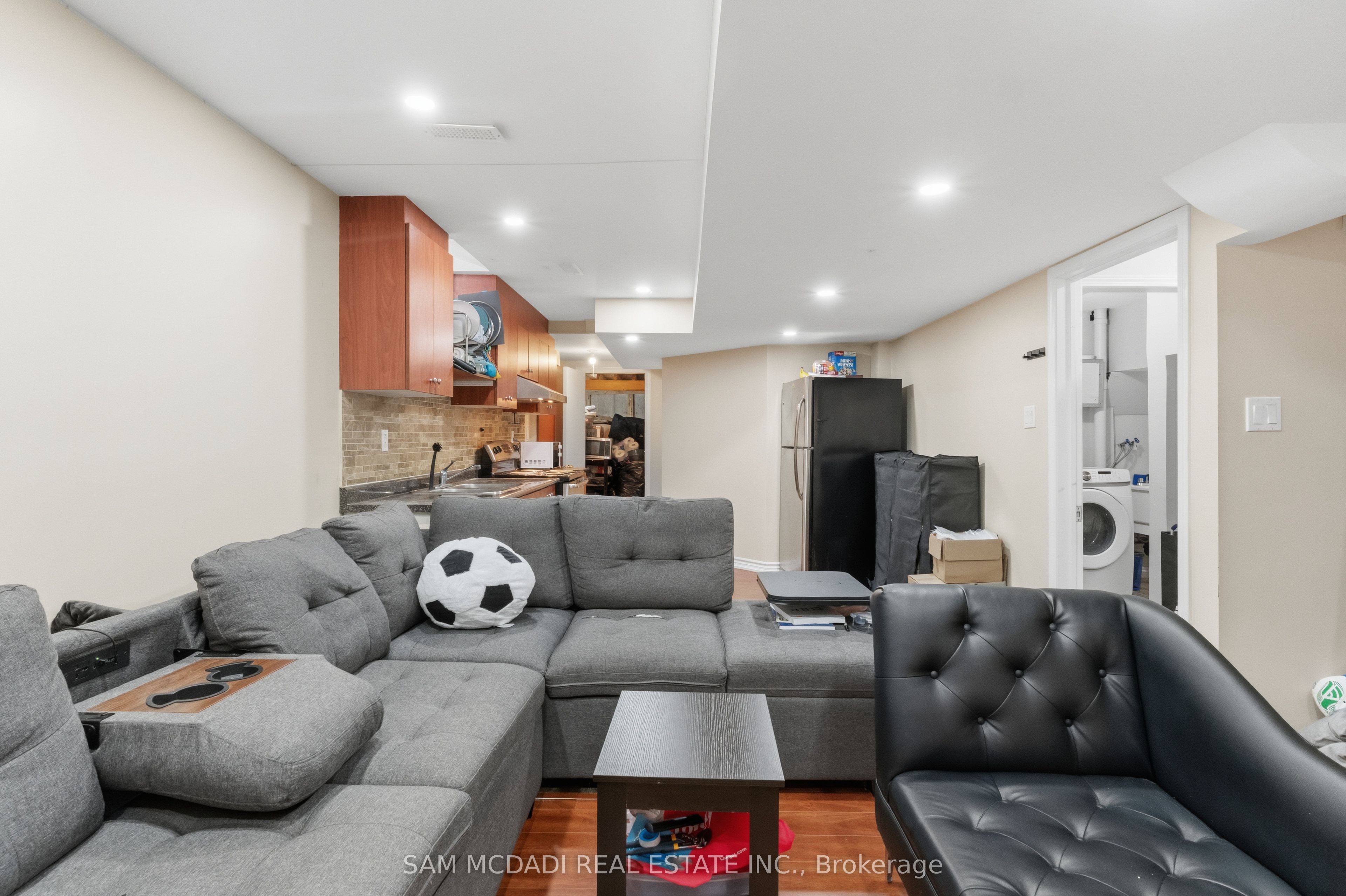 5604 Doctor Peddle Crescent Property Photo 29
