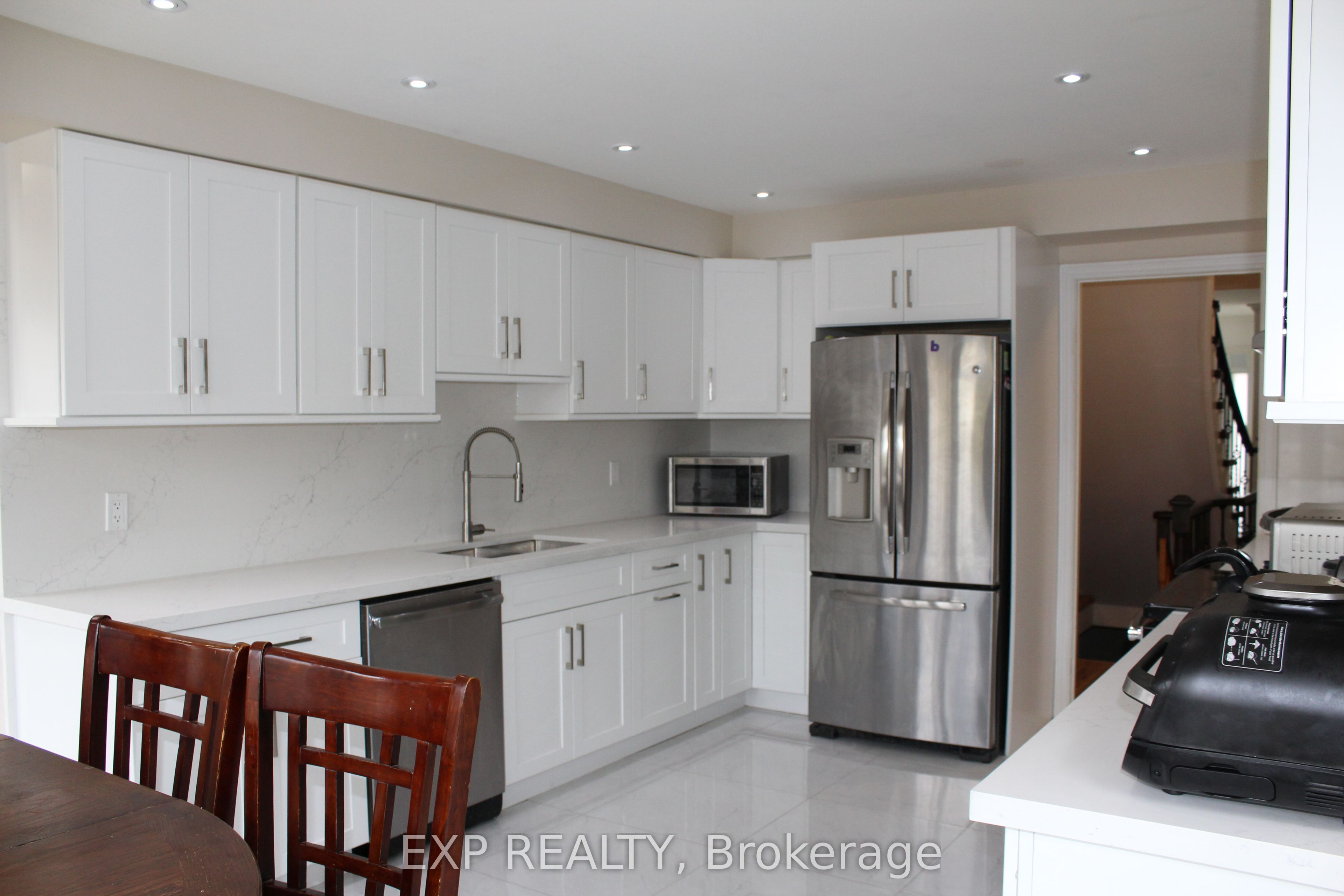 48 Howell Street Property Photo 8