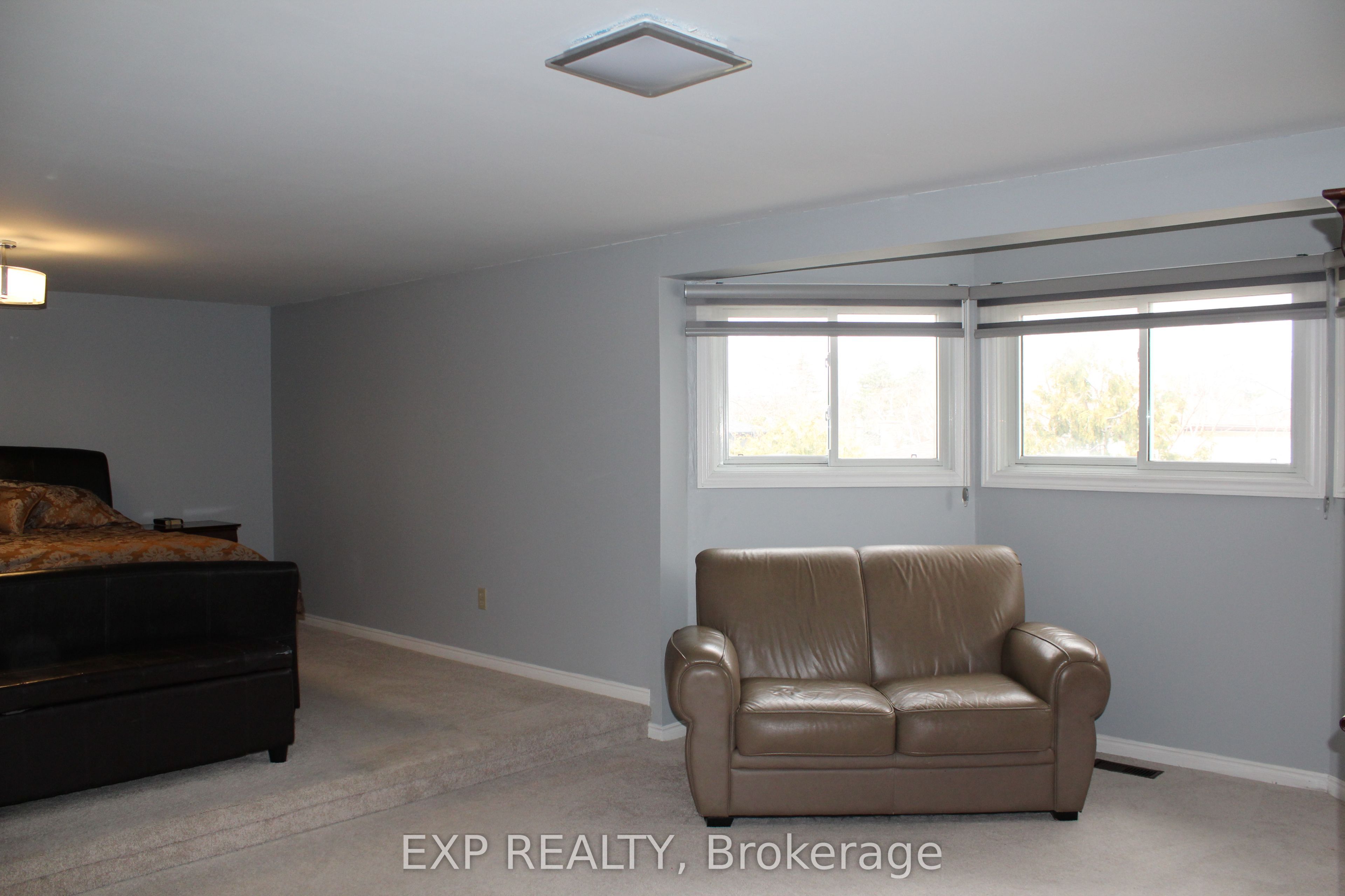 48 Howell Street Property Photo 23