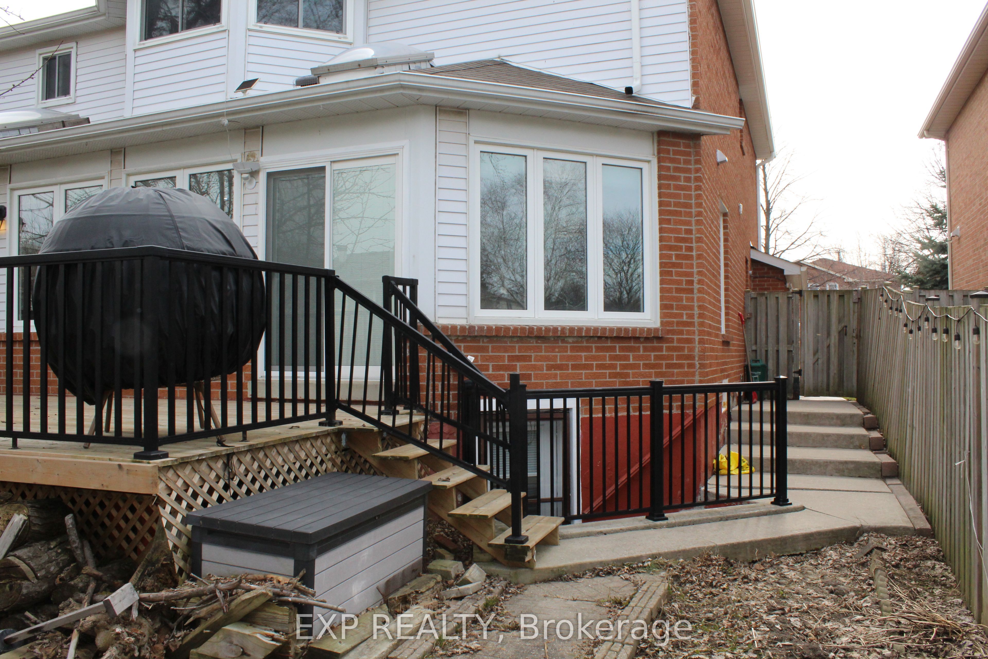 48 Howell Street Property Photo 43