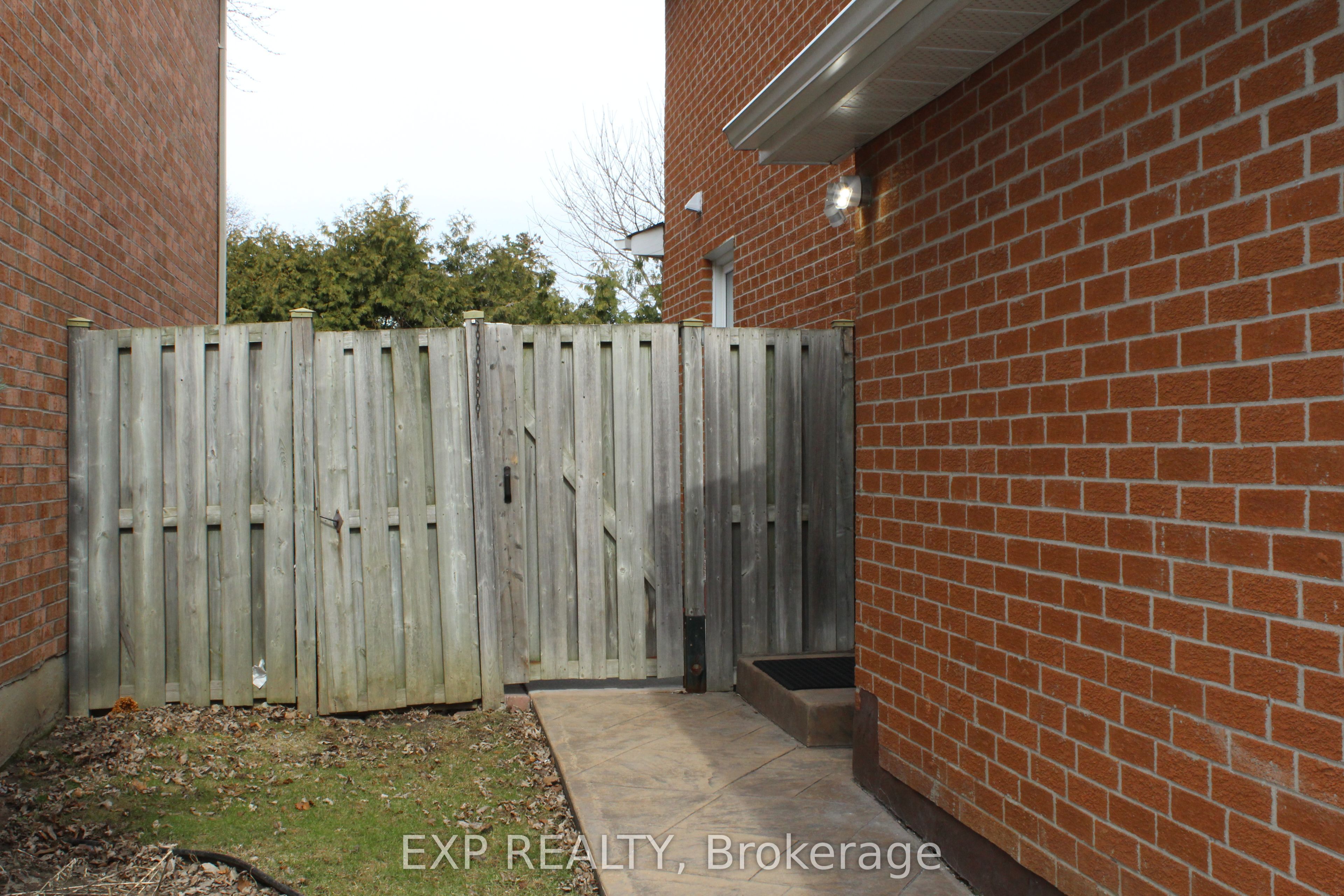 48 Howell Street Property Photo 45