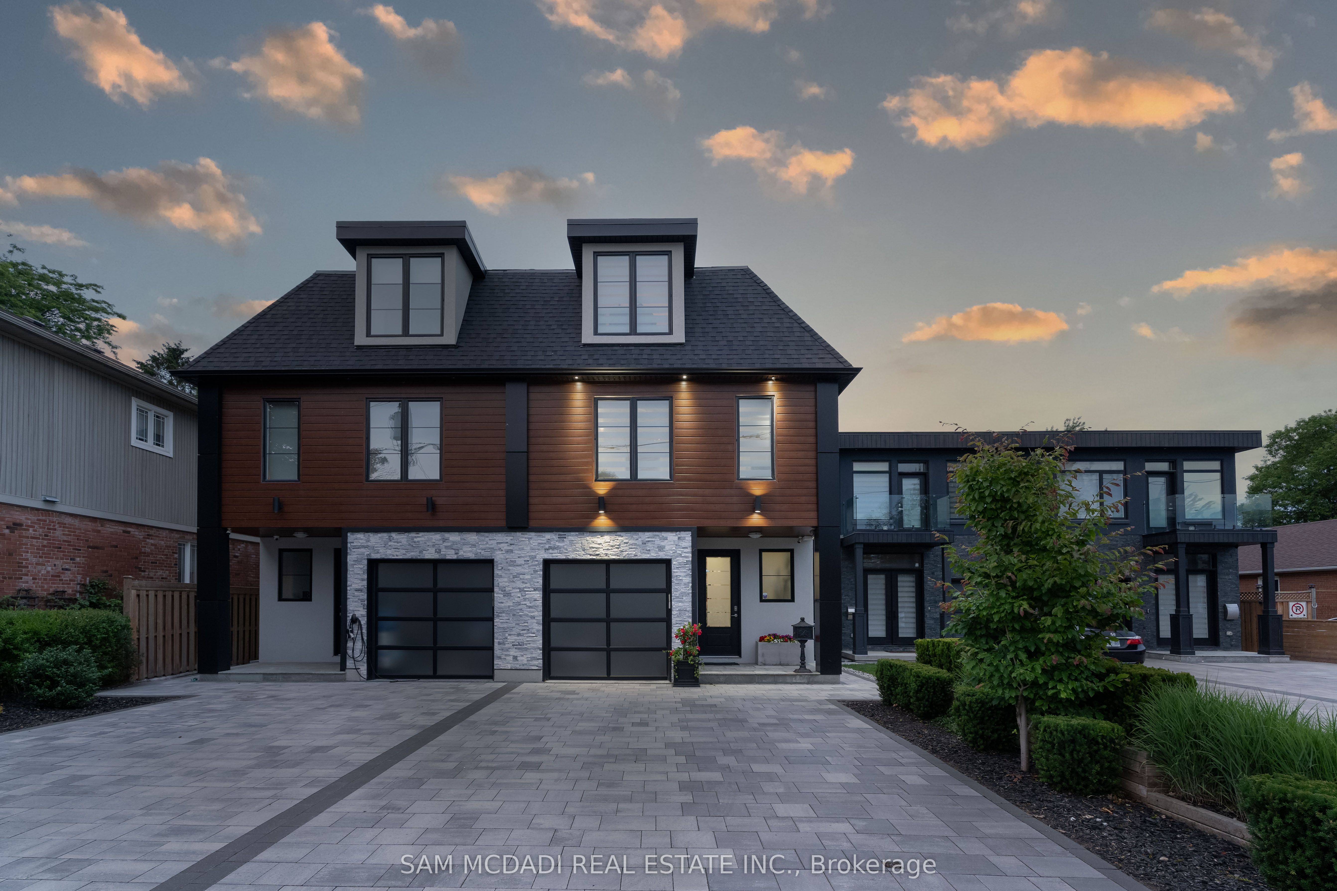 11A Maple Avenue N Property Photo 1