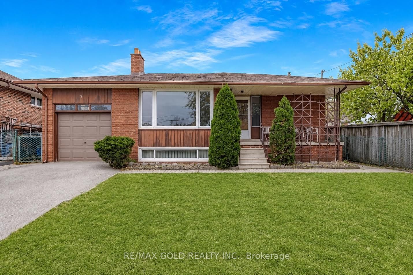 7 Larchmere Avenue Property Photo 1