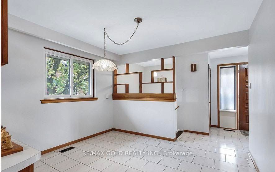 7 Larchmere Avenue Property Photo 3