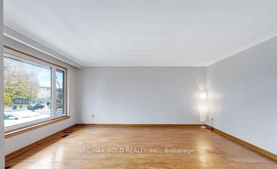 7 Larchmere Avenue Property Photo 4