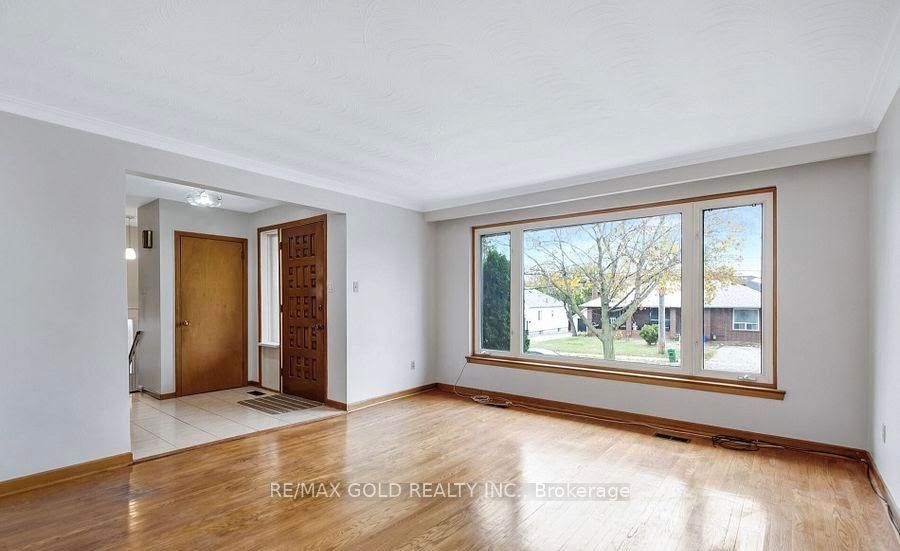 7 Larchmere Avenue Property Photo 7